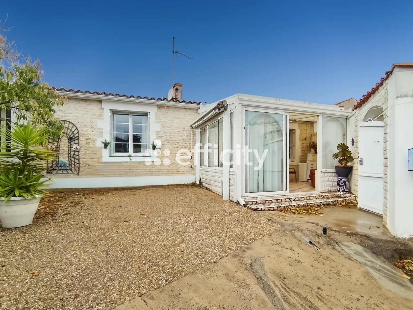 maison 4 pièces - 83m2 à Salles-sur-Mer (17220)