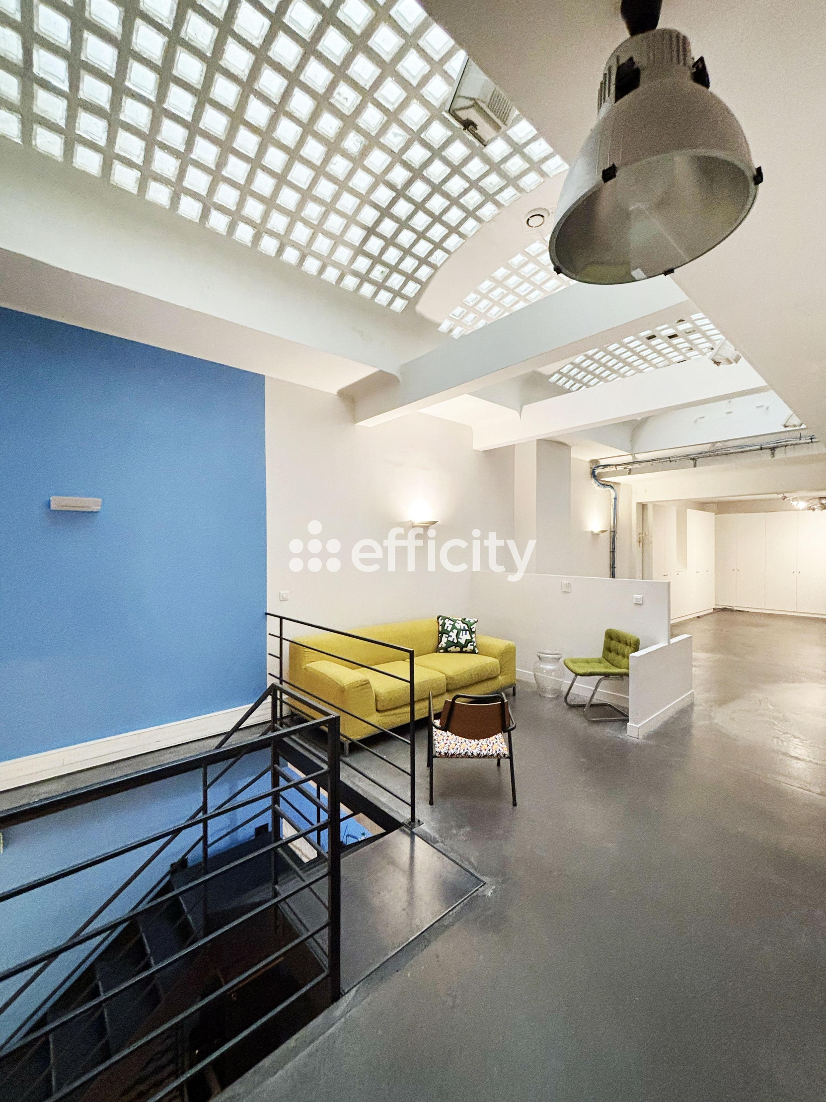 bureau 5 pièces - 309m2 à Paris (75018)