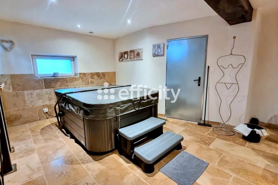 Achat immobilier Immeuble 11 pièces  347m2 à Cluny (71250) - Photo n°14