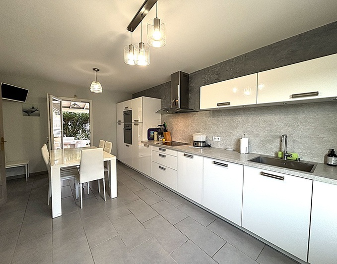 Achat immobilier Maison 8 pièces  170m2 à Chamaret (26230) - Photo n°6