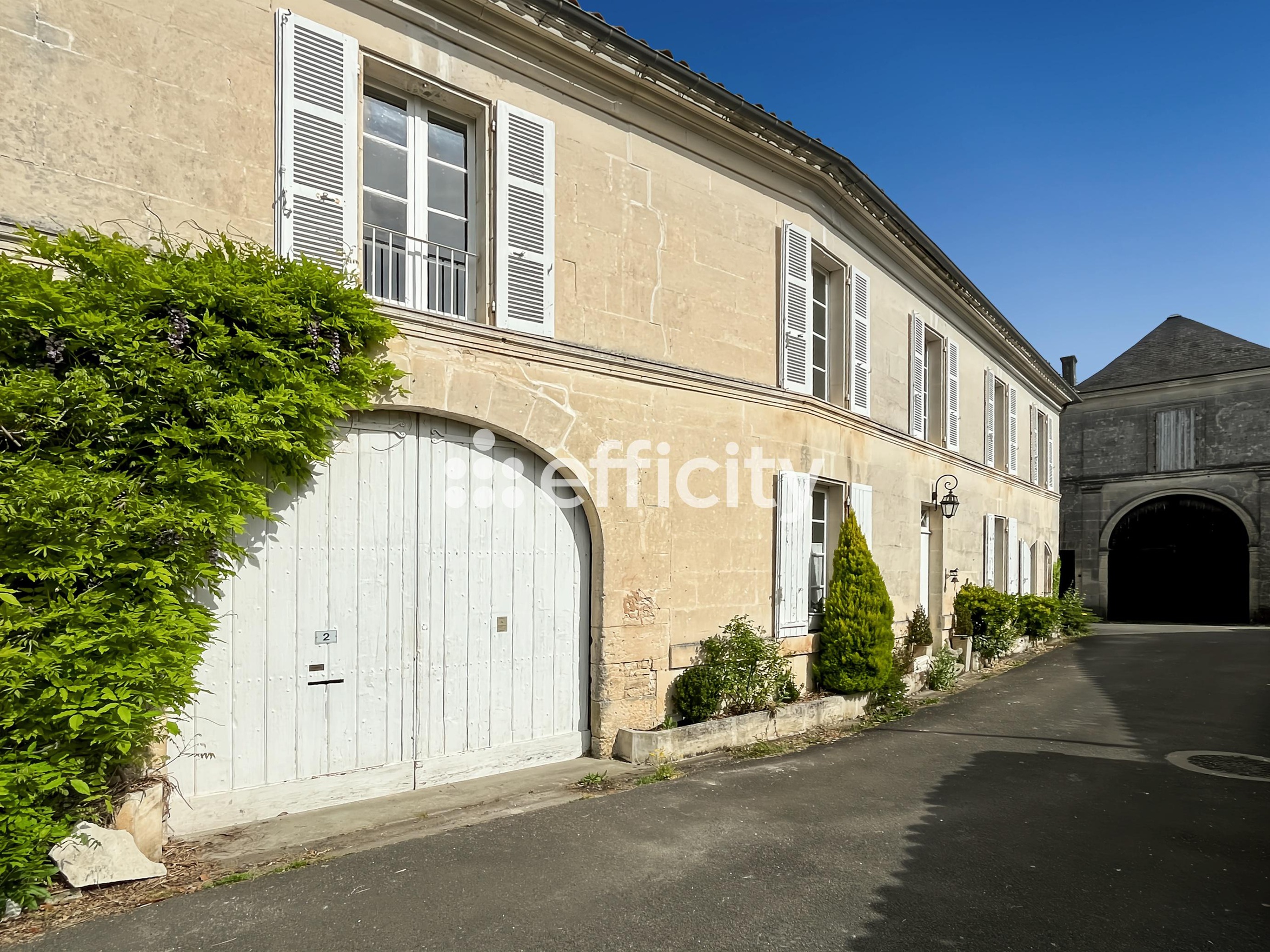 Achat immobilier Maison 6 pièces  236m2 à Chassors (16200) - Photo n°20