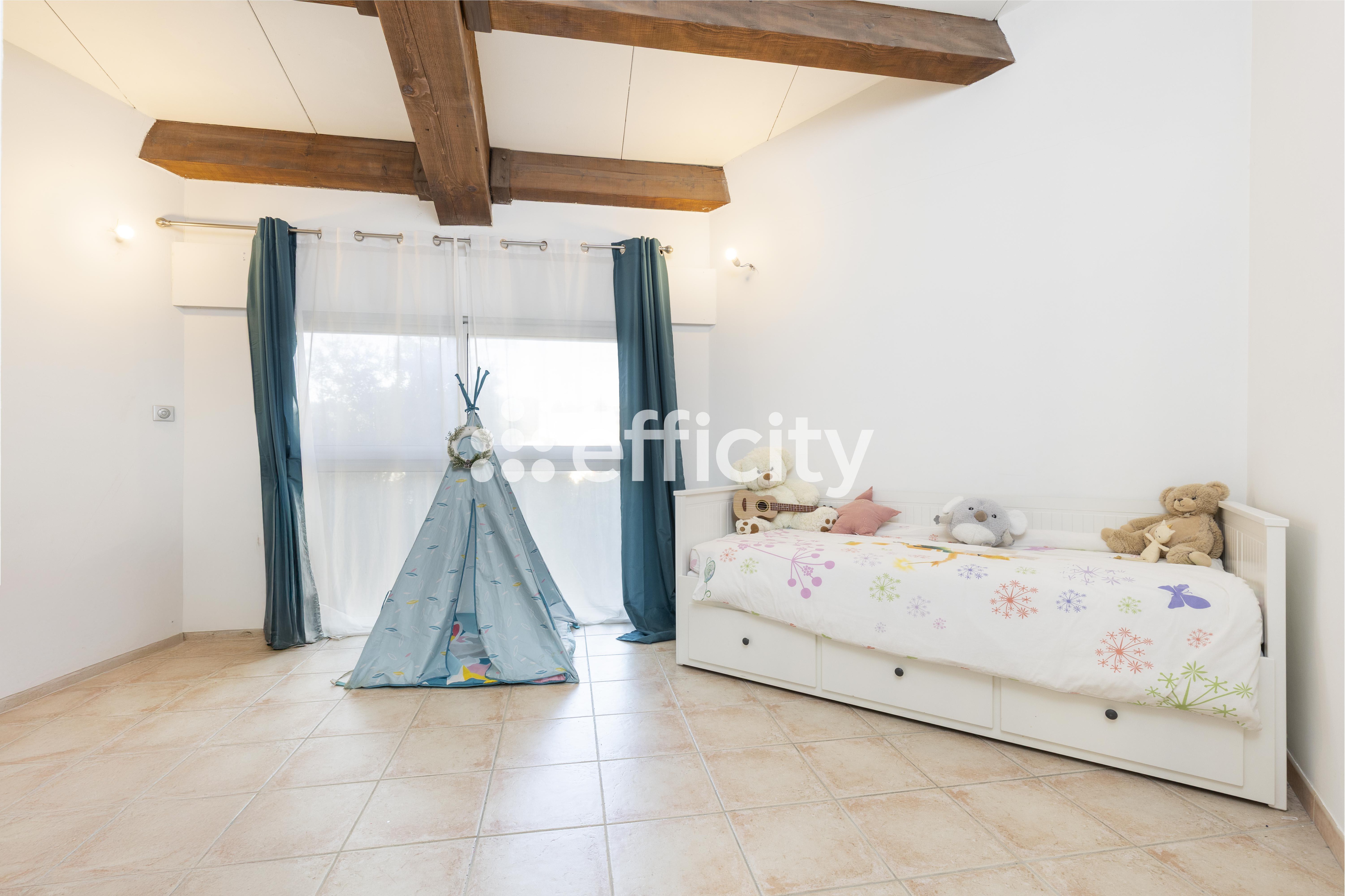 Achat immobilier Maison 7 pièces  284m2 à Rognac (13340) - Photo n°15