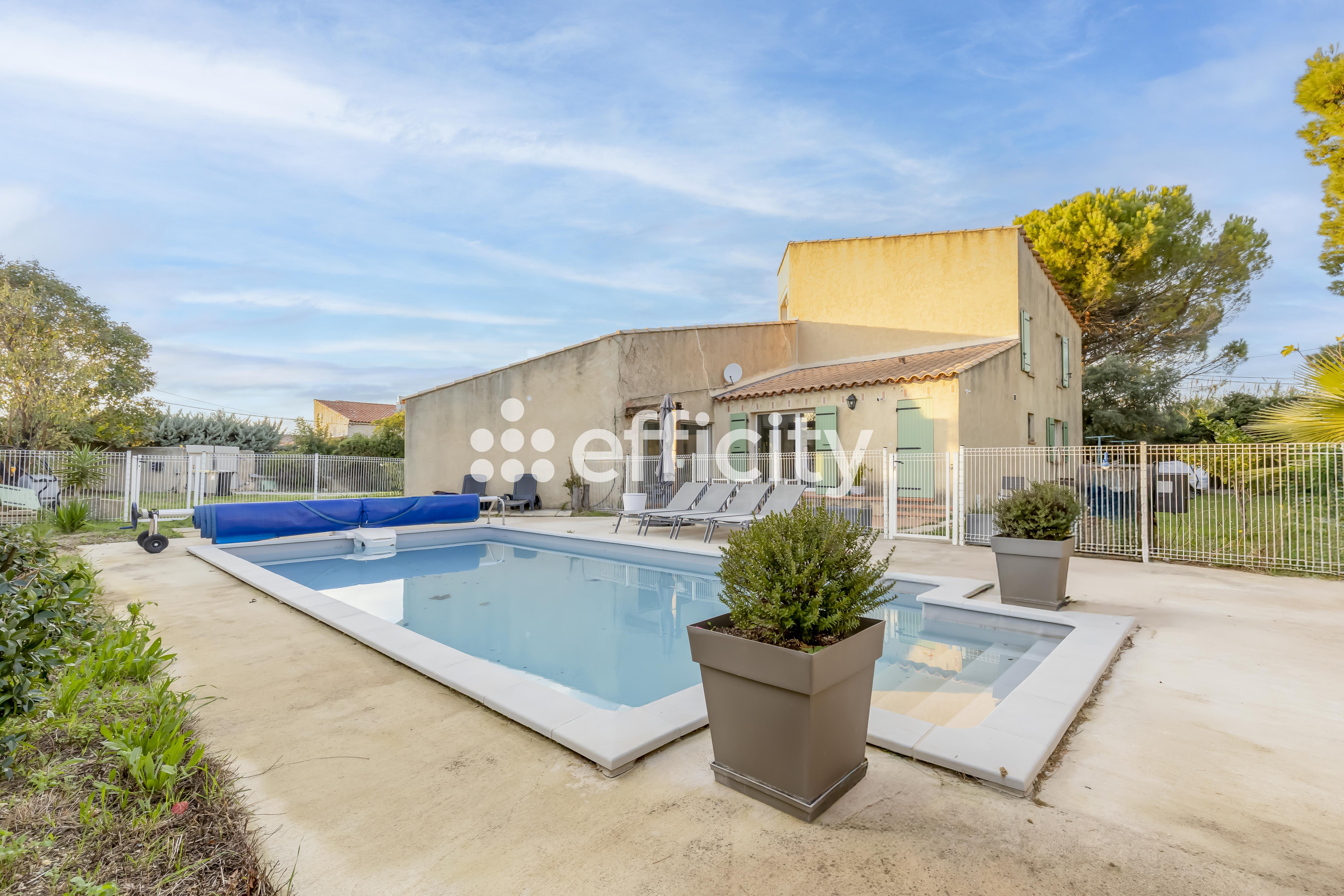 Achat immobilier Maison 7 pièces  284m2 à Rognac (13340) - Photo n°1