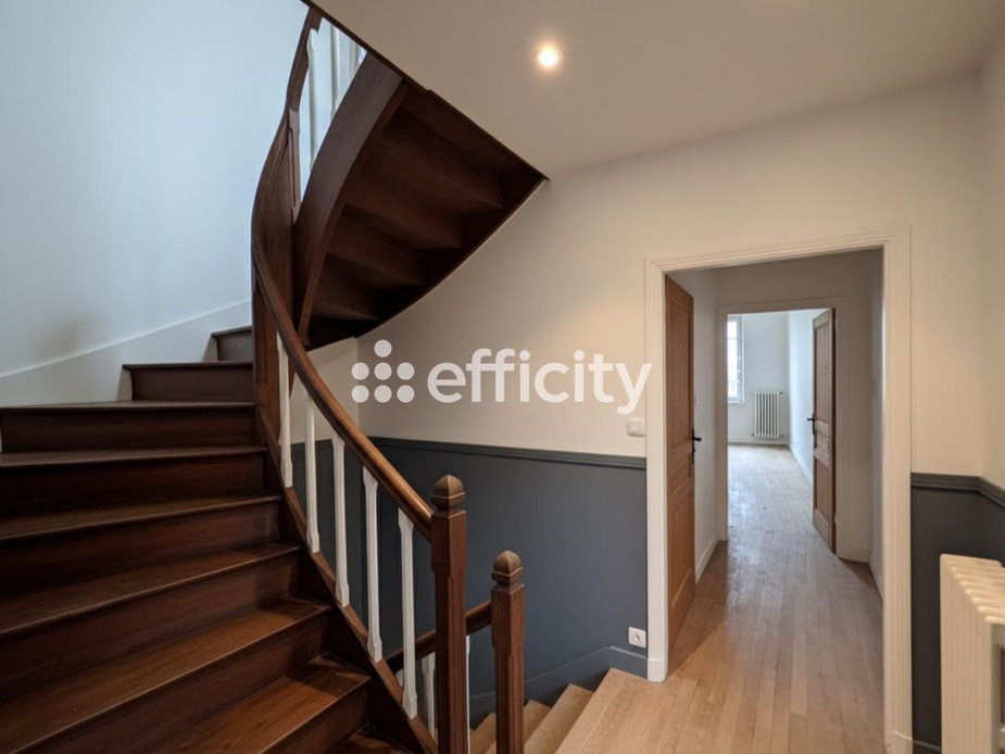 Achat immobilier Maison 9 pièces  153m2 à Mamers (72600) - Photo n°5