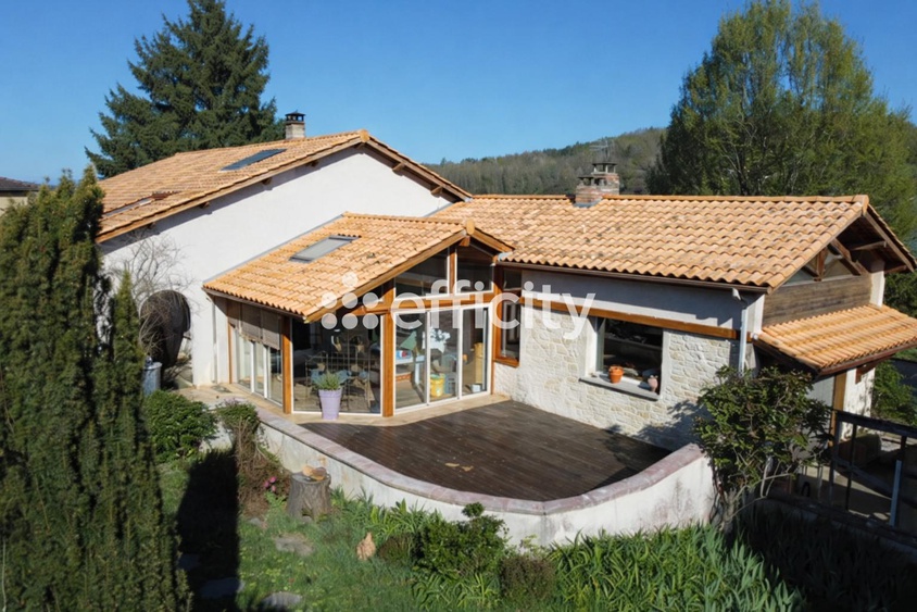 maison 5 pièces - 170m2 à Cour-et-Buis (38122)