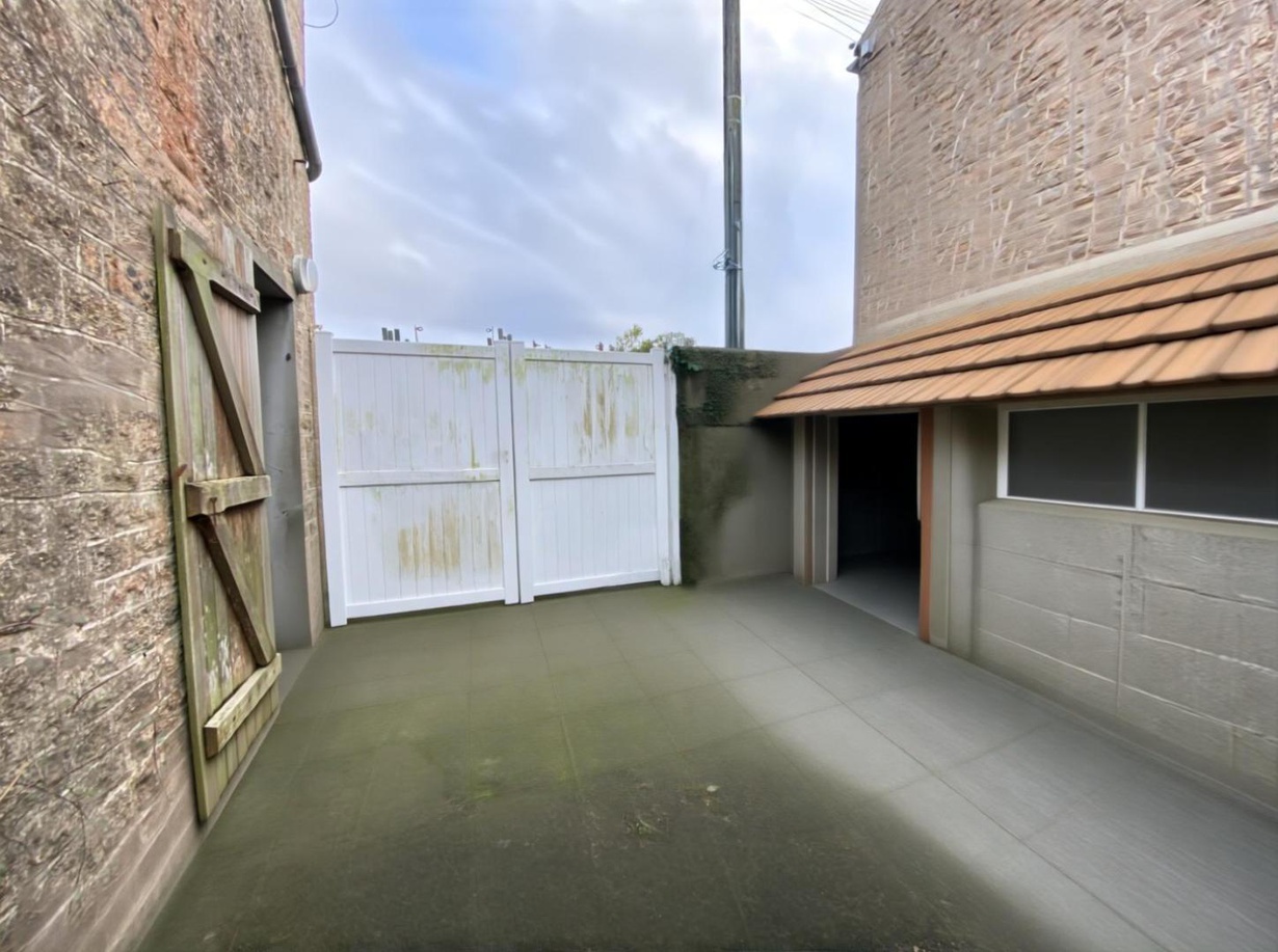 Achat immobilier Maison 2 pièces  40m2 à Montfarville (50760) - Photo n°7