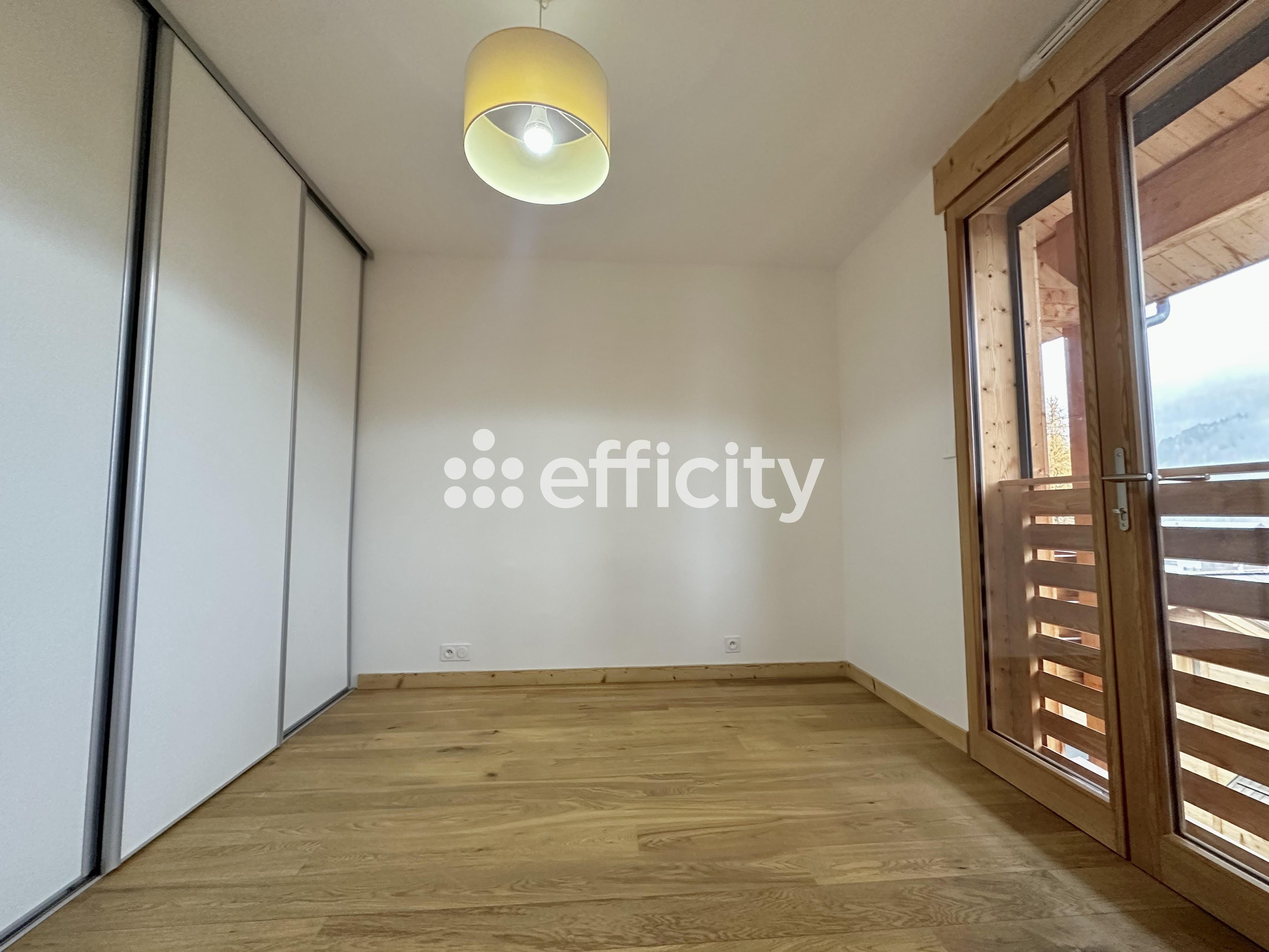 Achat immobilier Appartement 5 pièces  102m2 à Saint-Étienne-de-Tinée (06660) - Photo n°18