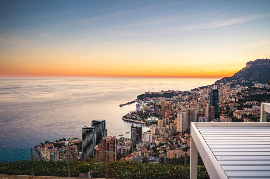 maison 7 pièces - 306m2 à Roquebrune-Cap-Martin (06190)