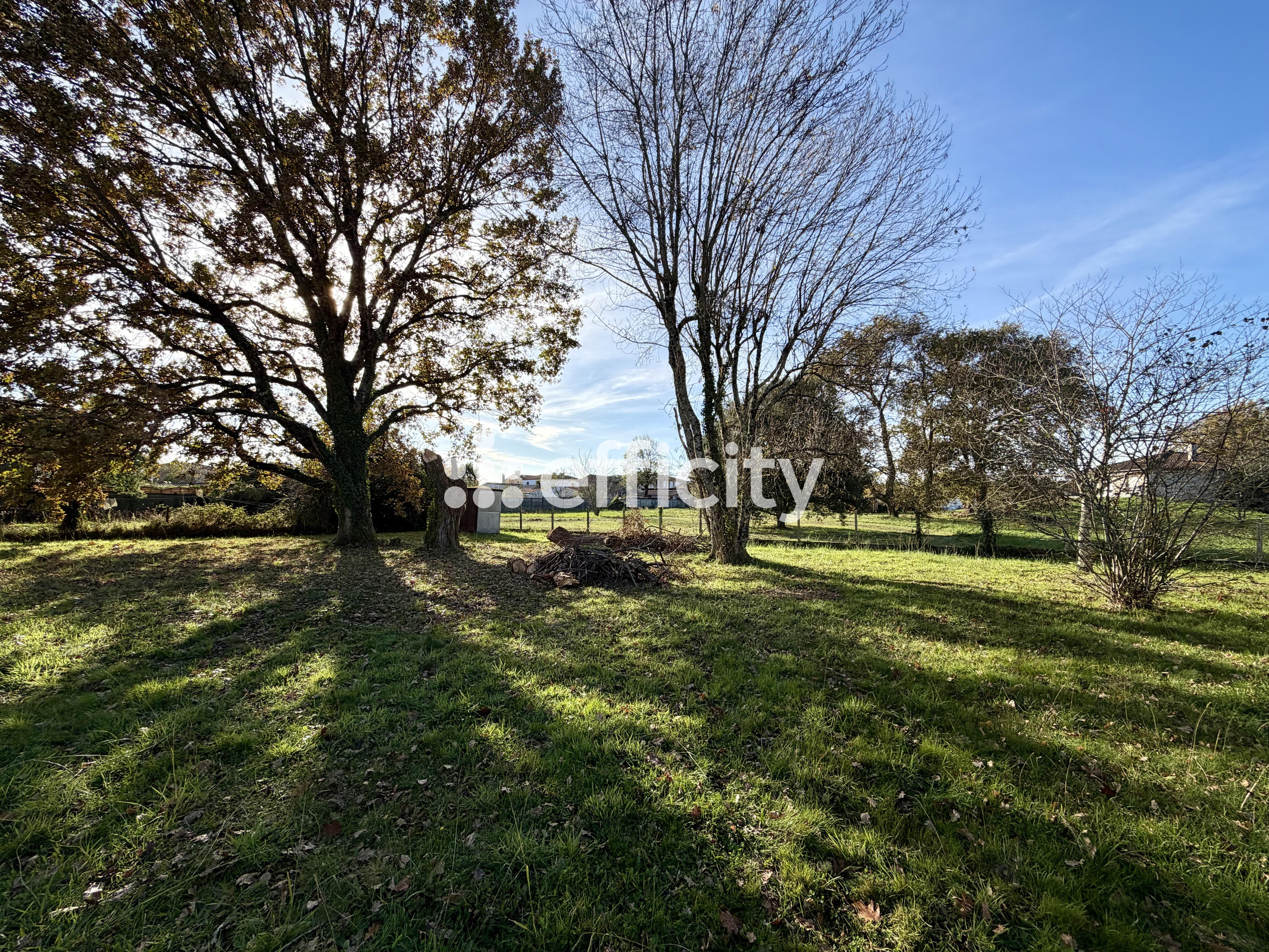 terrain  - 1047m2 à Gujan-Mestras (33470)