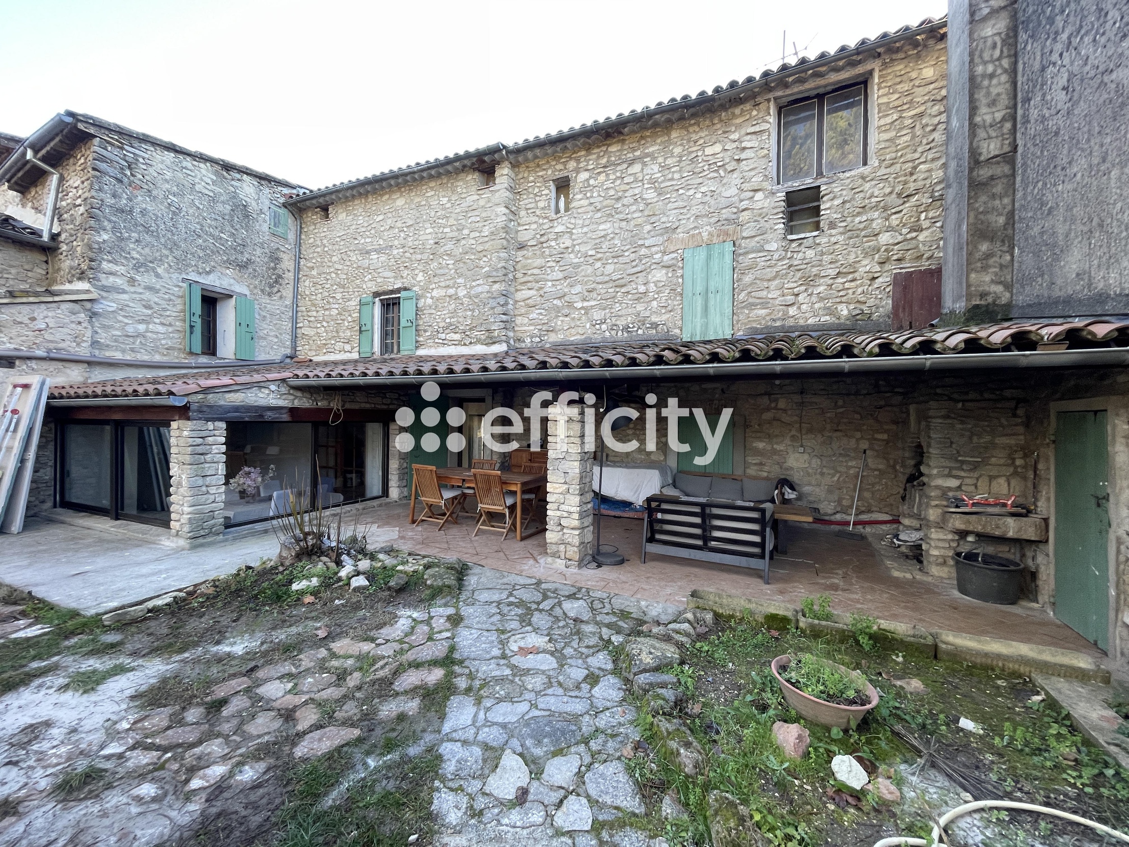 maison 8 pièces - 207,0m2 à Saint-Martin-de-Castillon (84750)