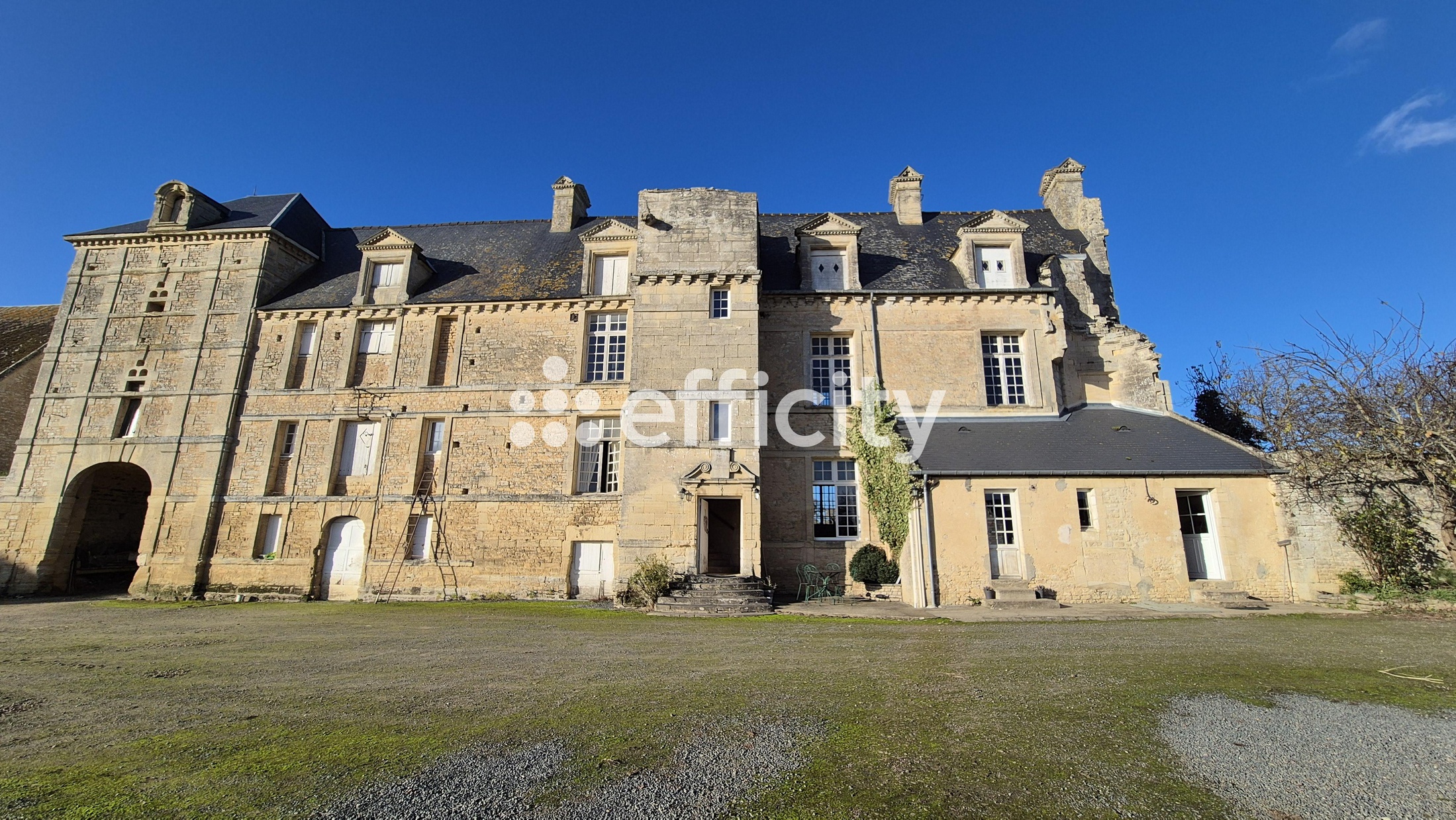 maison 9 pièces - 250m2 à Bayeux (14400)