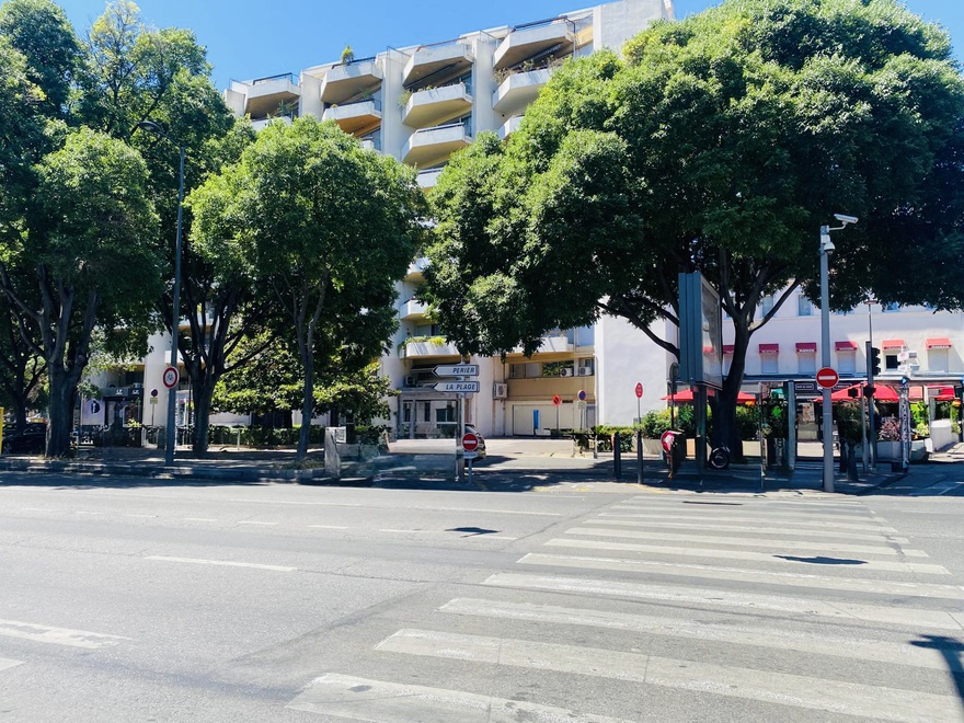 fonds de commerce  - 60m2 à Marseille (13008)