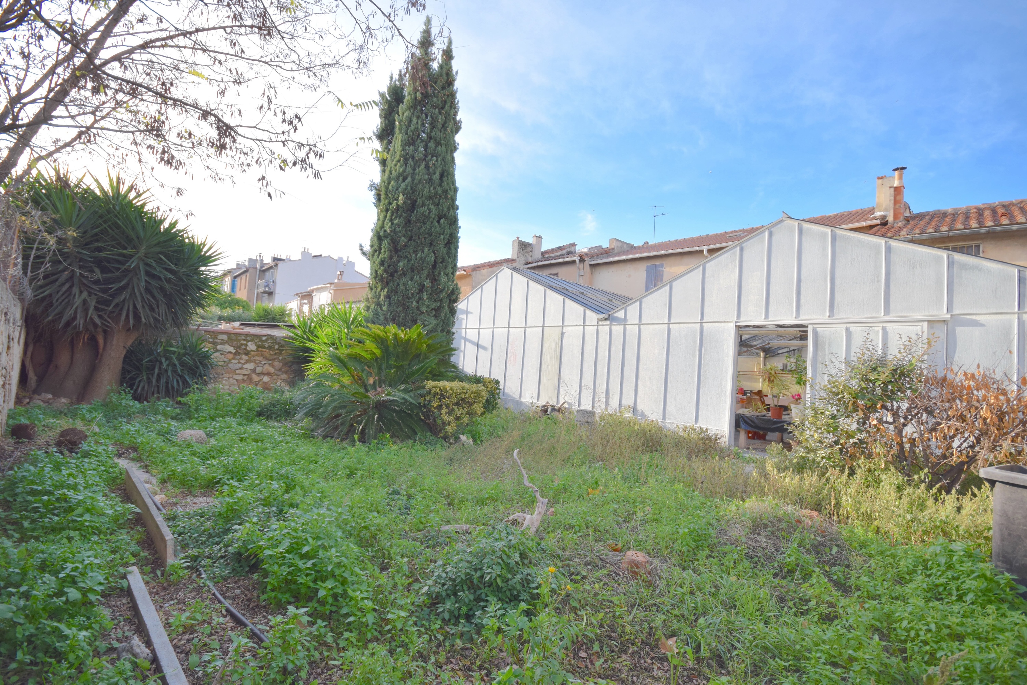 local commercial  - 234m2 à Marseille (13013)