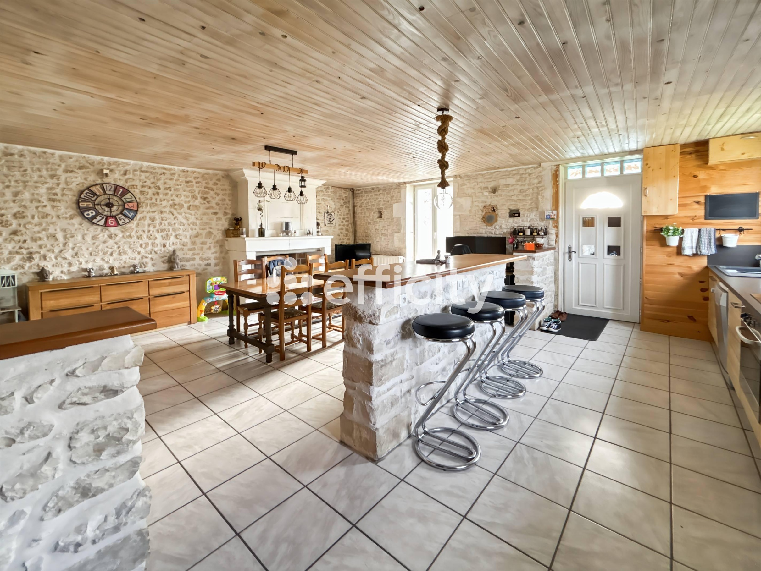 Achat immobilier Maison 4 pièces  108m2 à Pérignac (17800) - Photo n°4