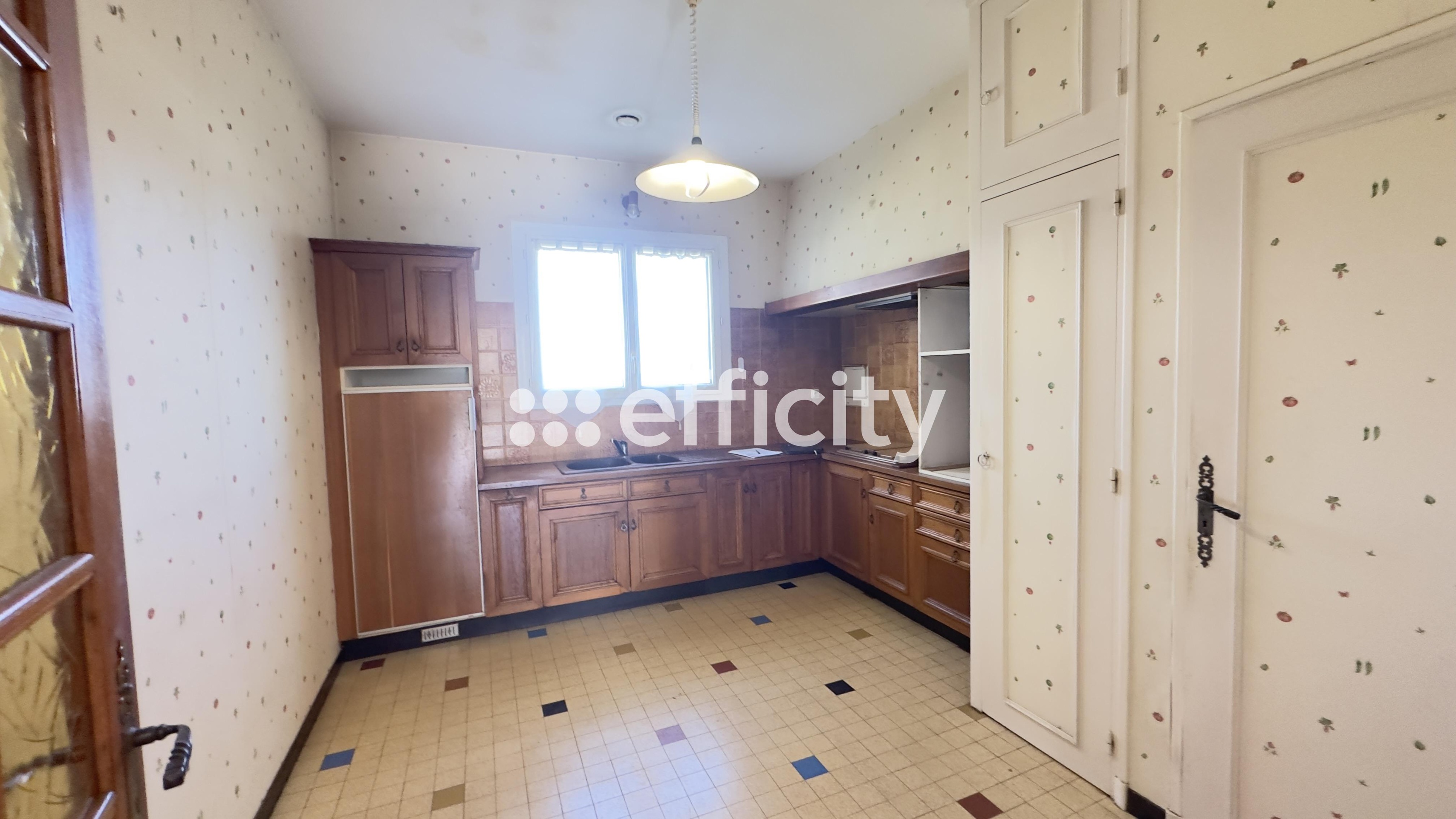 Achat immobilier Maison 5 pièces  154m2 à Pierrelatte (26700) - Photo n°5