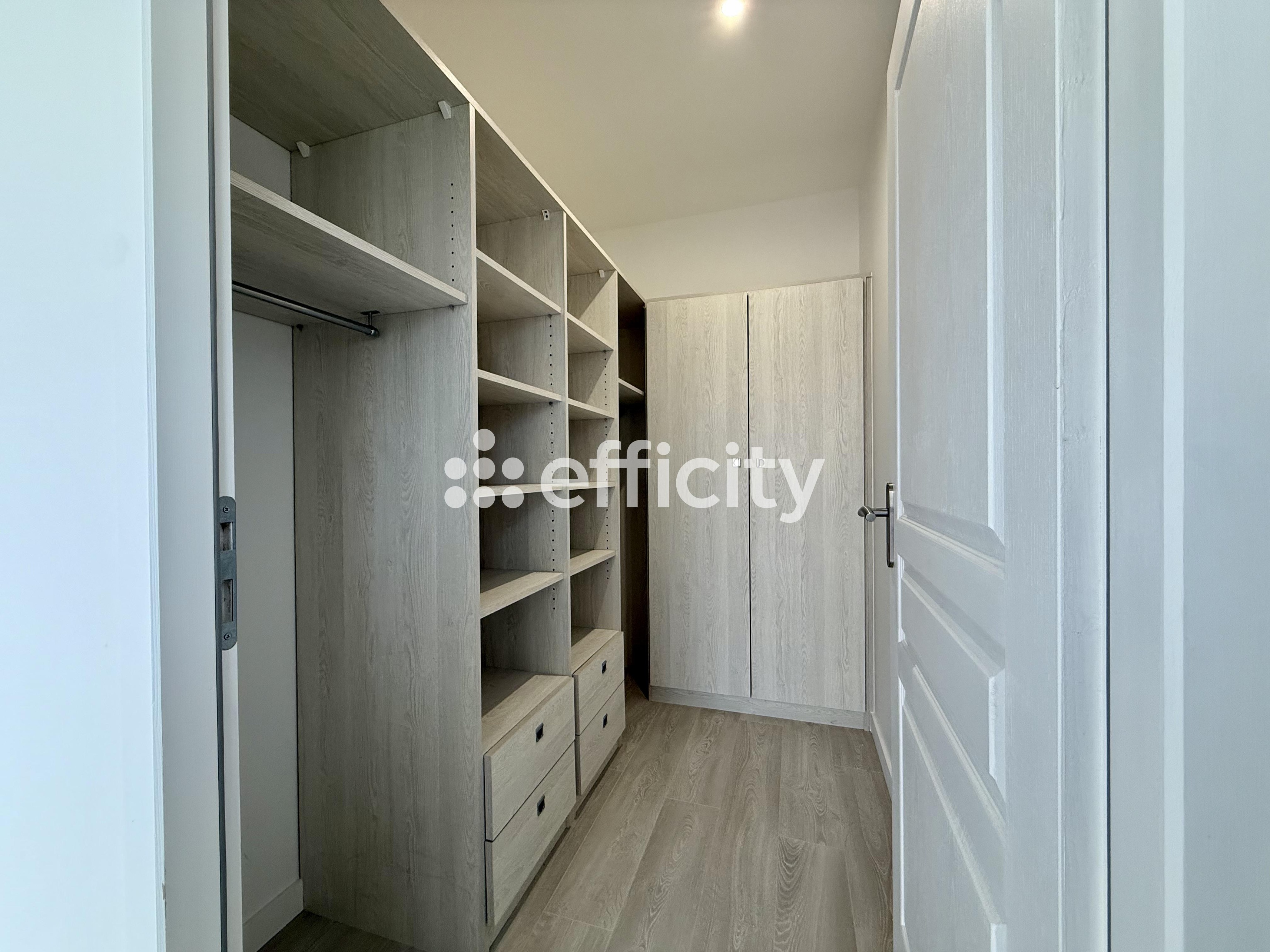 Achat immobilier Maison 6 pièces  147m2 à Saint-Lyé-la-Forêt (45170) - Photo n°11