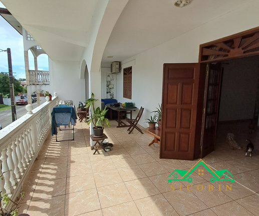 appartement 4 pièces - 87m2 à Cayenne (97300)