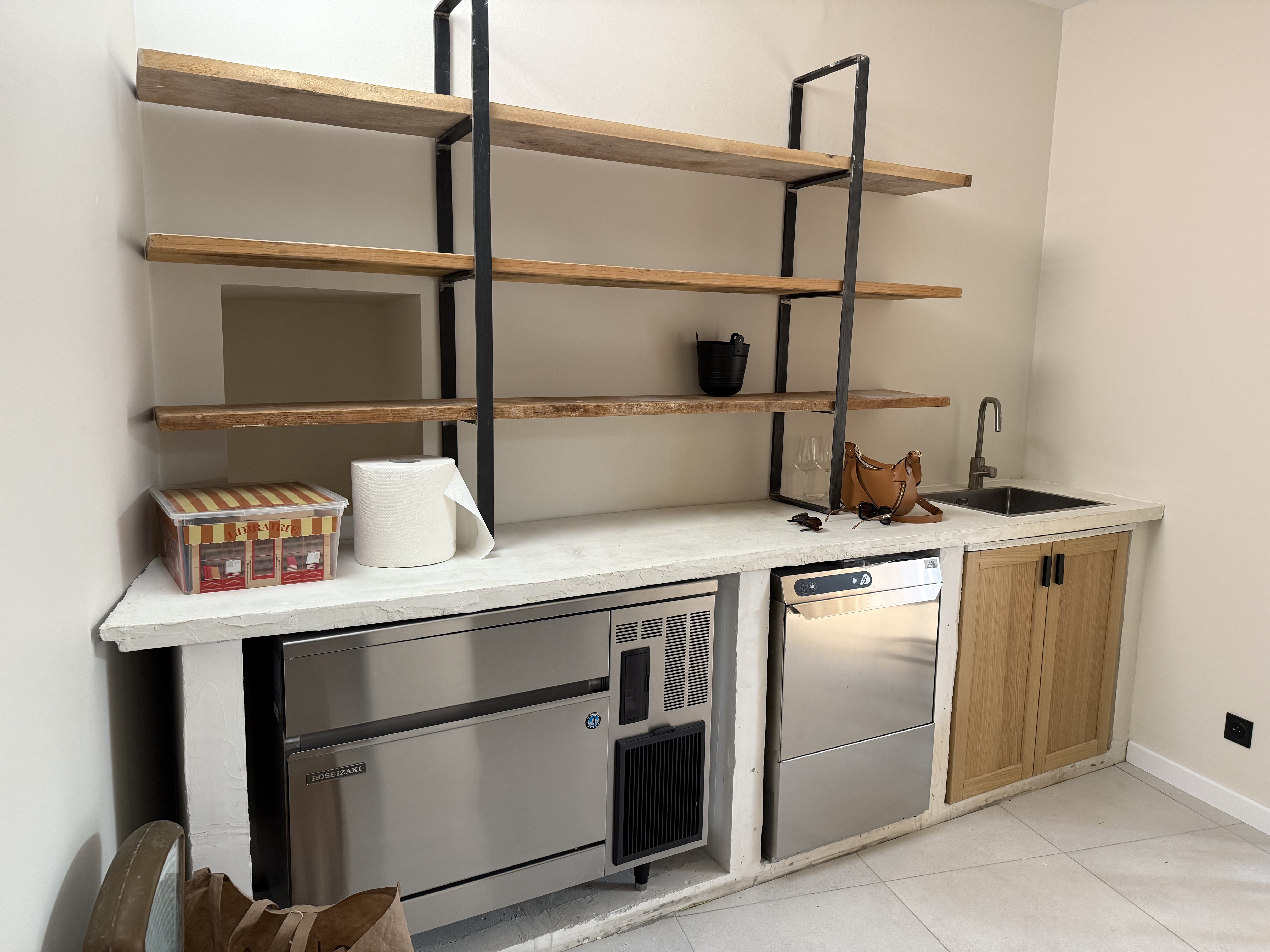 Achat immobilier Local commercial   130m2 à Saint-Rémy-de-Provence (13210) - Photo n°8