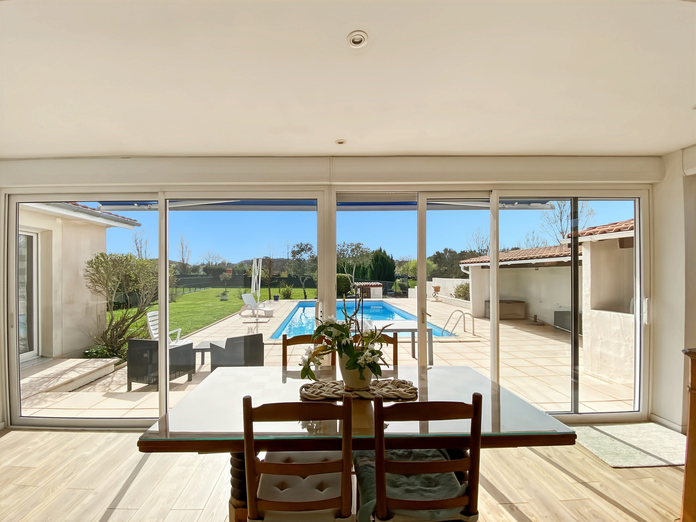 Achat immobilier Maison 6 pièces  160m2 à Saint-Loubès (33450) - Photo n°5