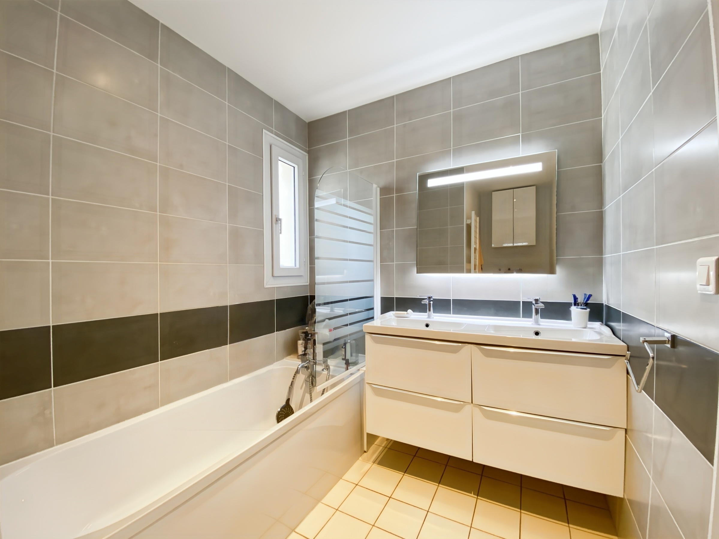 Achat immobilier Maison 6 pièces  160m2 à Saint-Loubès (33450) - Photo n°12