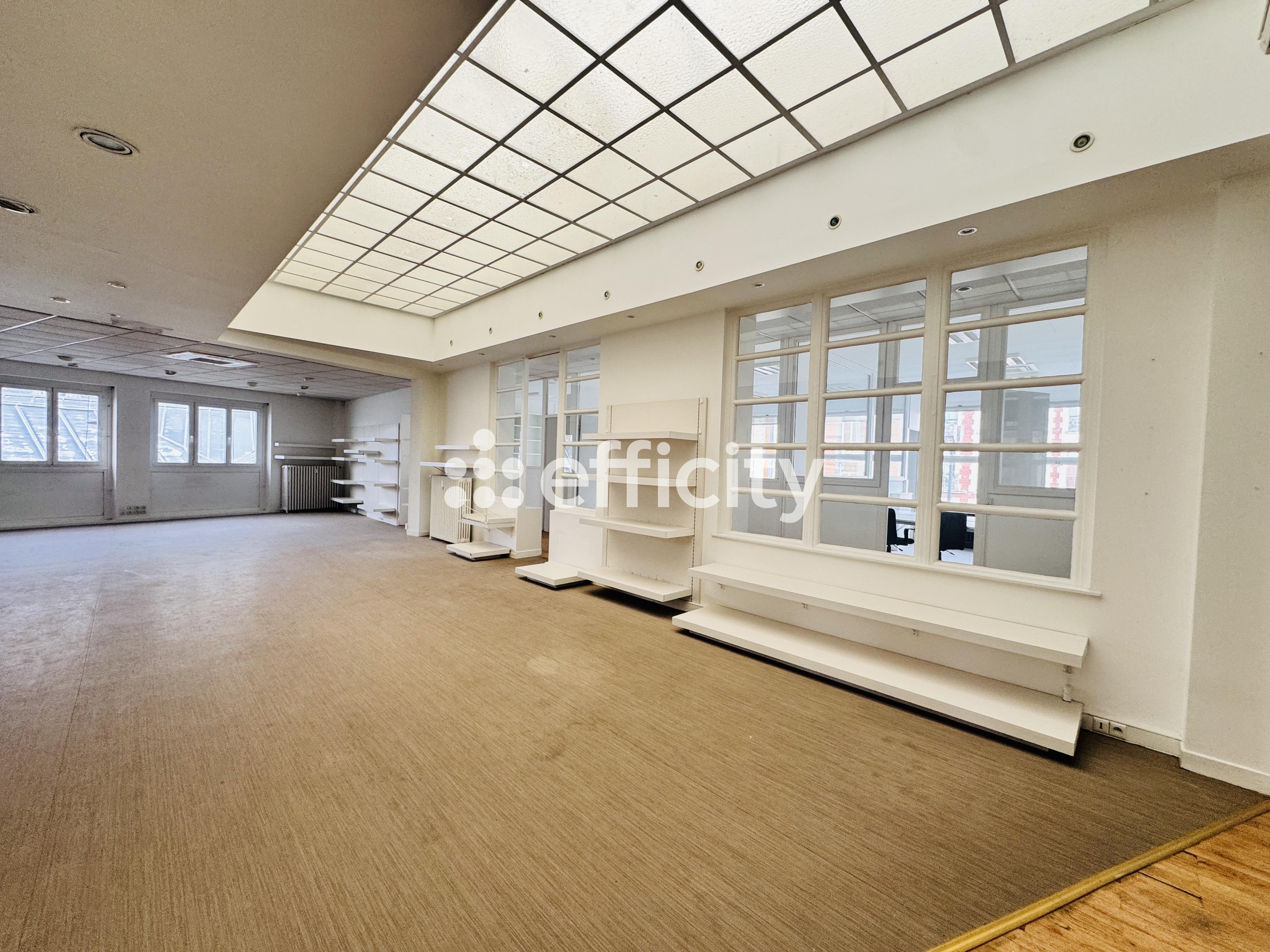 Achat immobilier Bureau   420m2 à Roubaix (59100) - Photo n°1