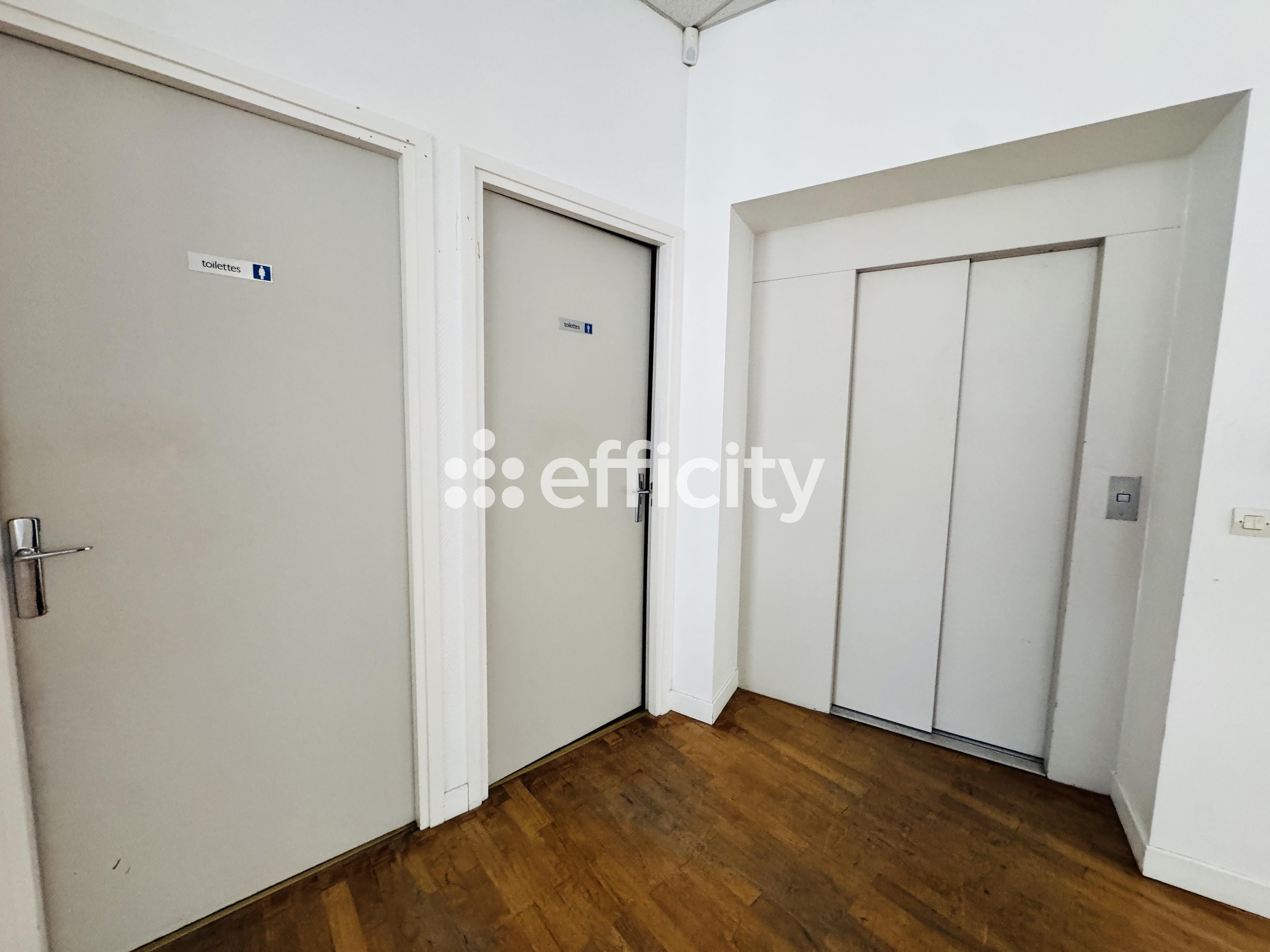 Achat immobilier Bureau   420m2 à Roubaix (59100) - Photo n°11