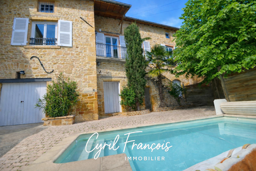 Maison 8 pièces 212 m² · à Chessy · 212 m² · 509 000 €