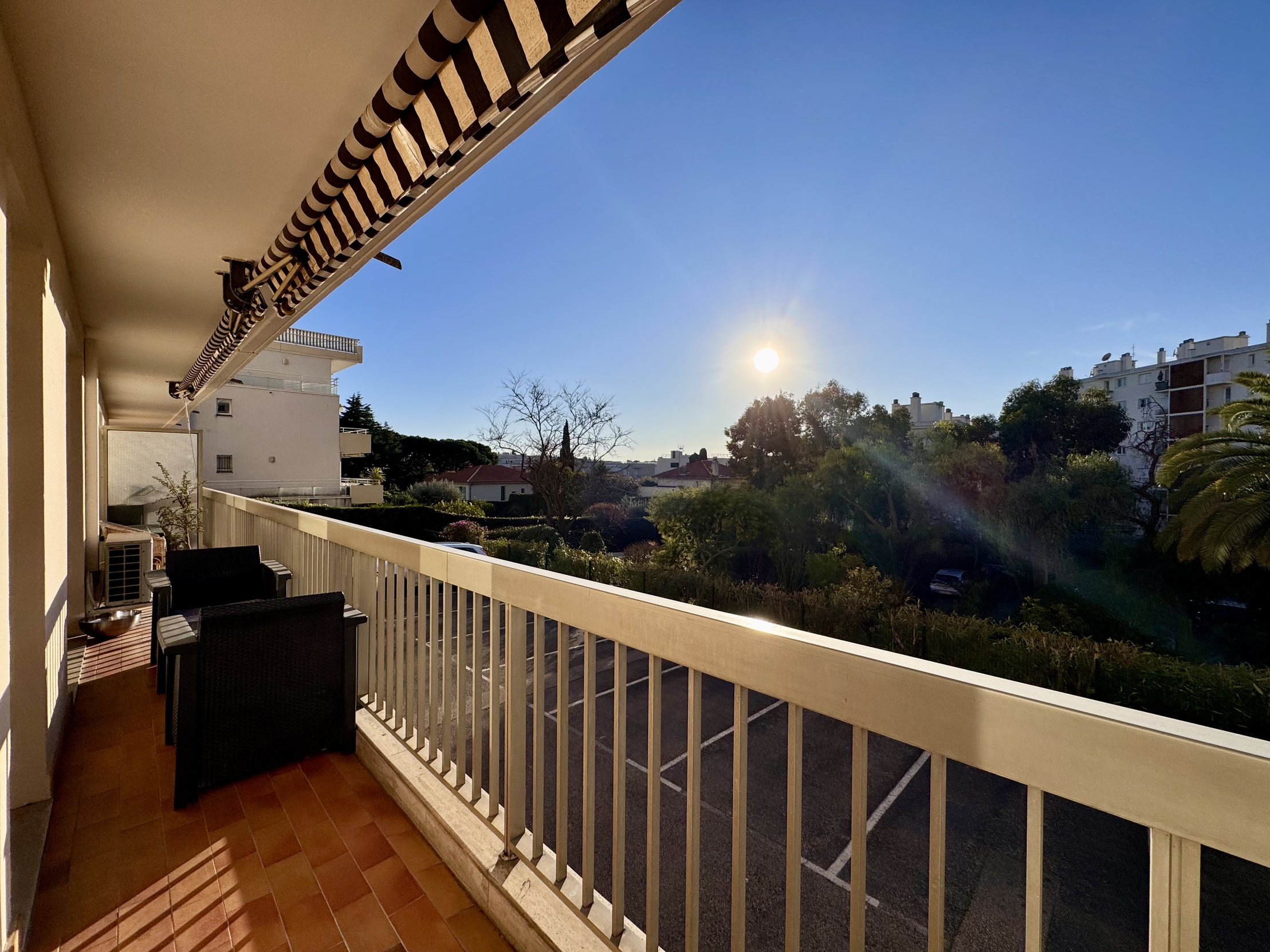 appartement 2 pièces - 55m2 à Antibes (06160)