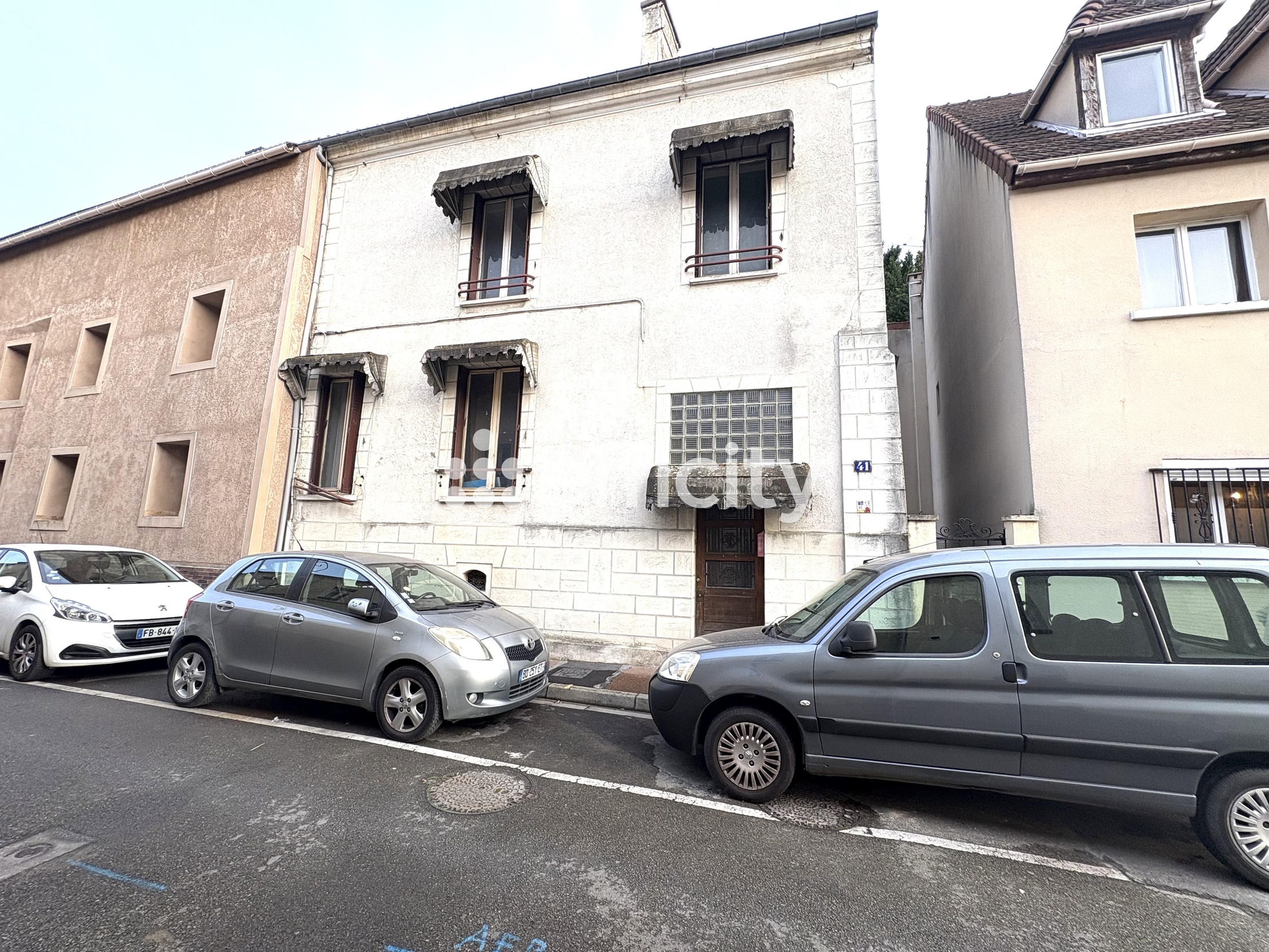 immeuble  - 300m2 à Bonneuil-en-France (95500)