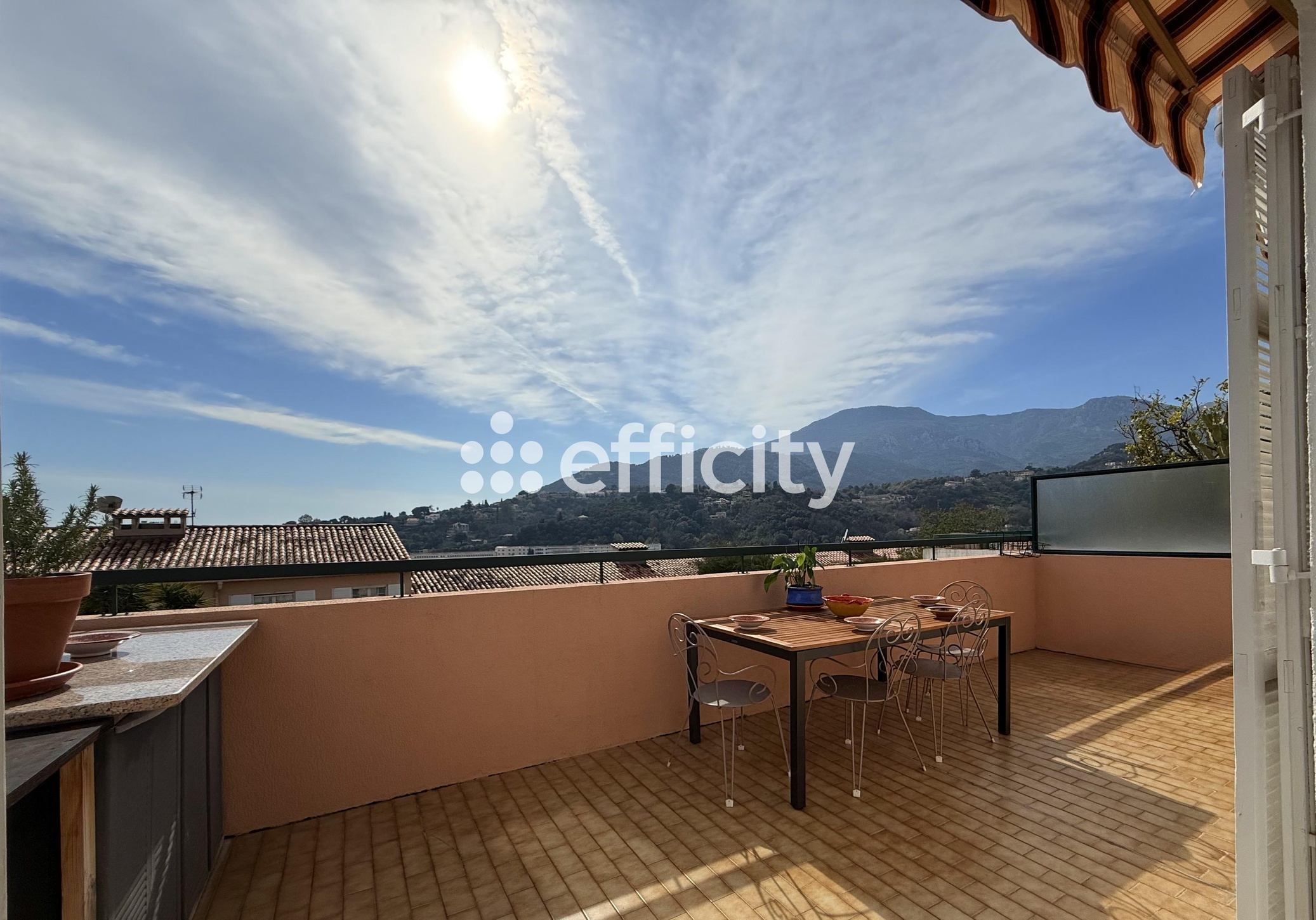 appartement 3 pièces - 74m2 à Menton (06500)