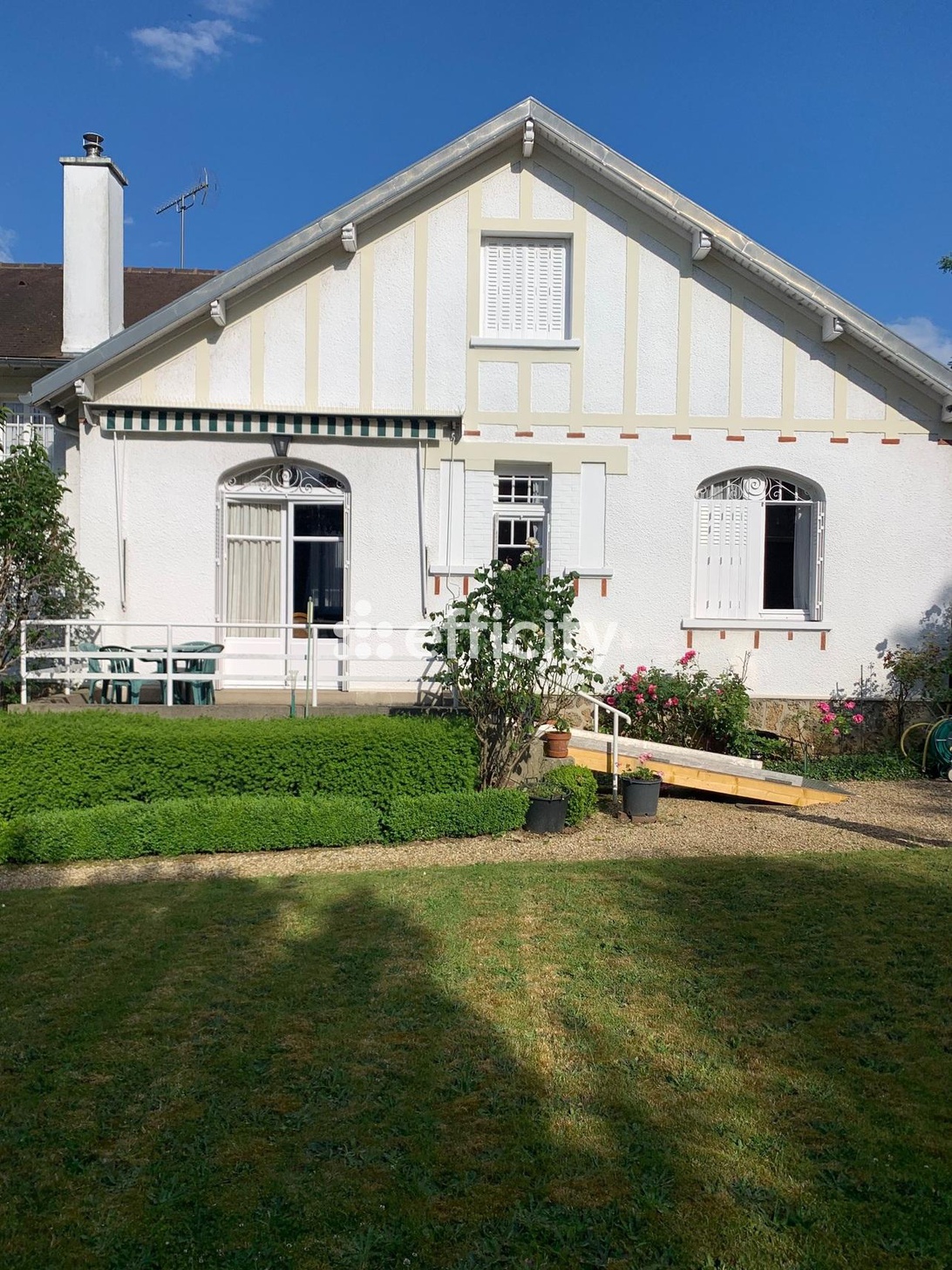 Achat immobilier Maison 6 pièces  165m2 à Marnes-la-Coquette (92430) - Photo n°4