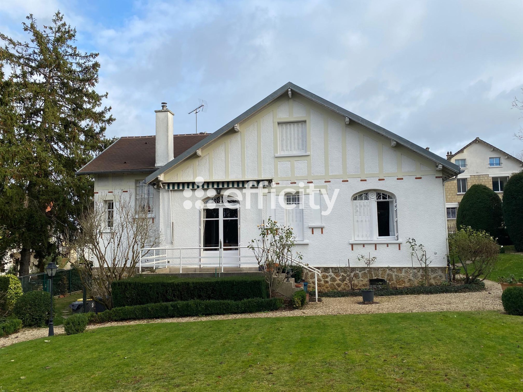 Achat immobilier Maison 6 pièces  165m2 à Marnes-la-Coquette (92430) - Photo n°5