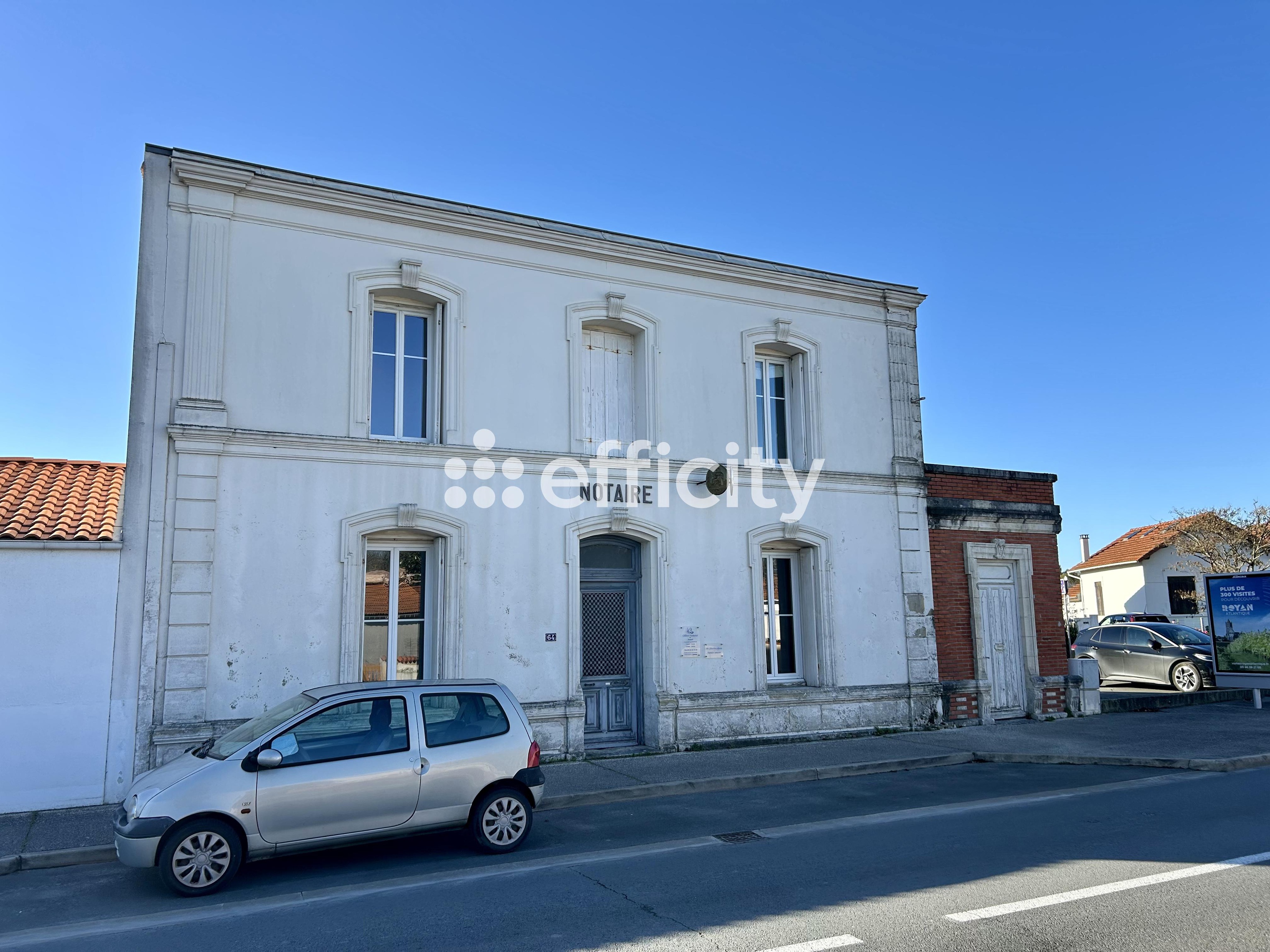 Achat immobilier Bureau 8 pièces  125m2 à La Tremblade (17390) - Photo n°1