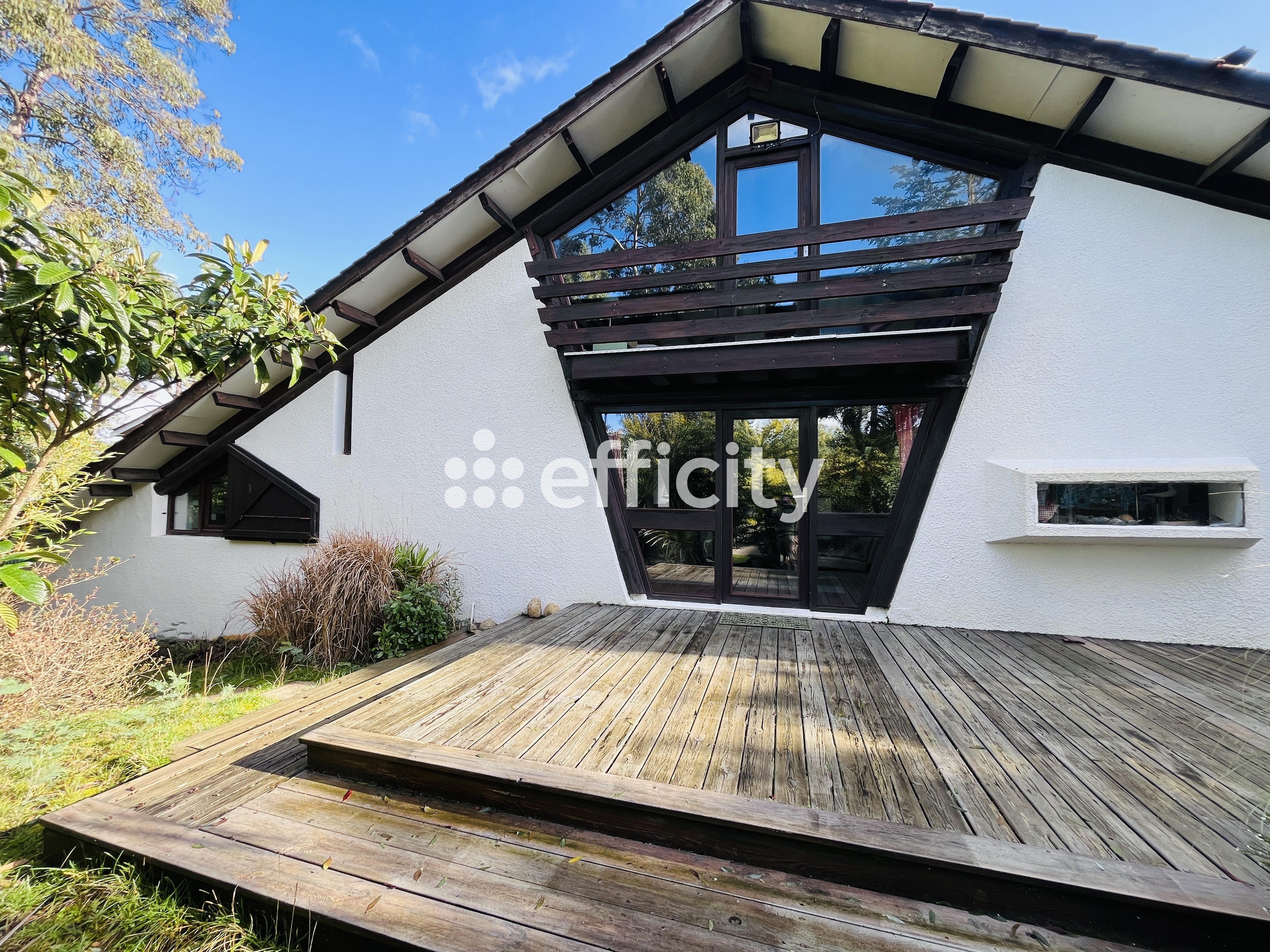 Achat immobilier Maison 5 pièces  112m2 à Lacanau (33680) - Photo n°1