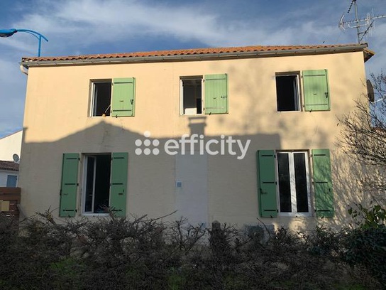 Achat immobilier Maison 4 pièces  117m2 à Étaules (17750) - Photo n°1
