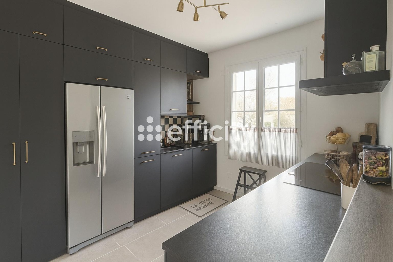 Achat immobilier Maison 6 pièces  160m2 à Mimet (13105) - Photo n°4