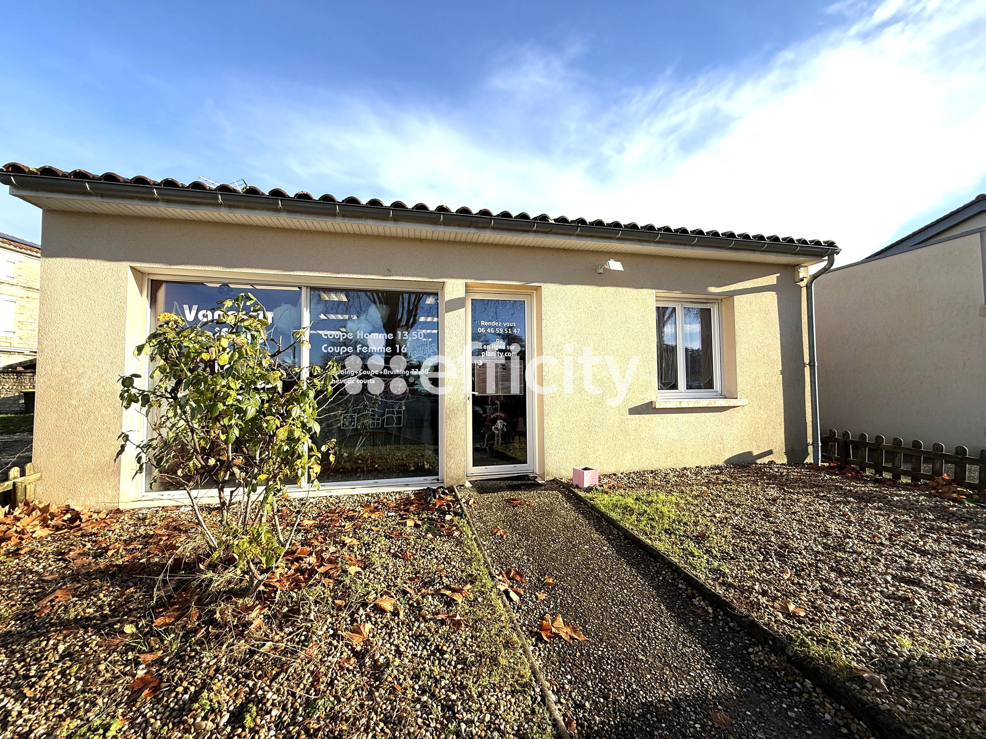 Achat immobilier Local commercial 3 pièces  84m2 à Mansle-les-Fontaines (16230) - Photo n°1