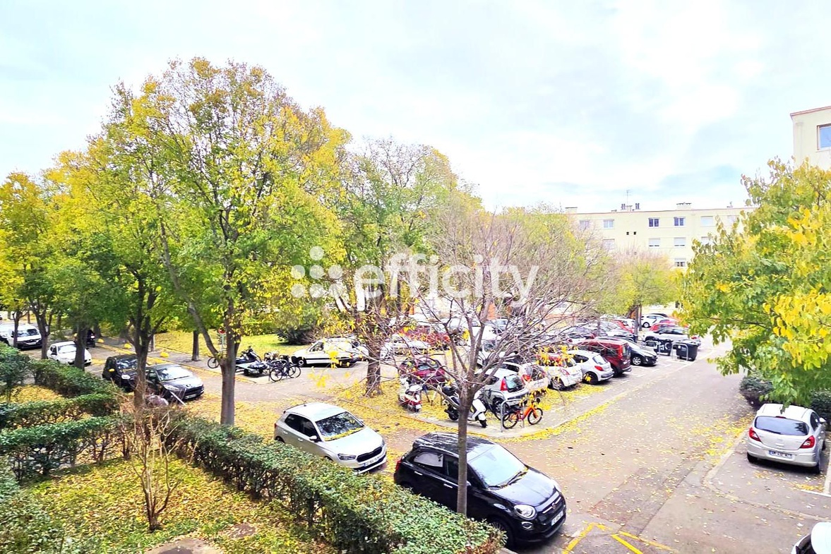 Achat immobilier Appartement 3 pièces  67m2 à Marseille (13008) - Photo n°11