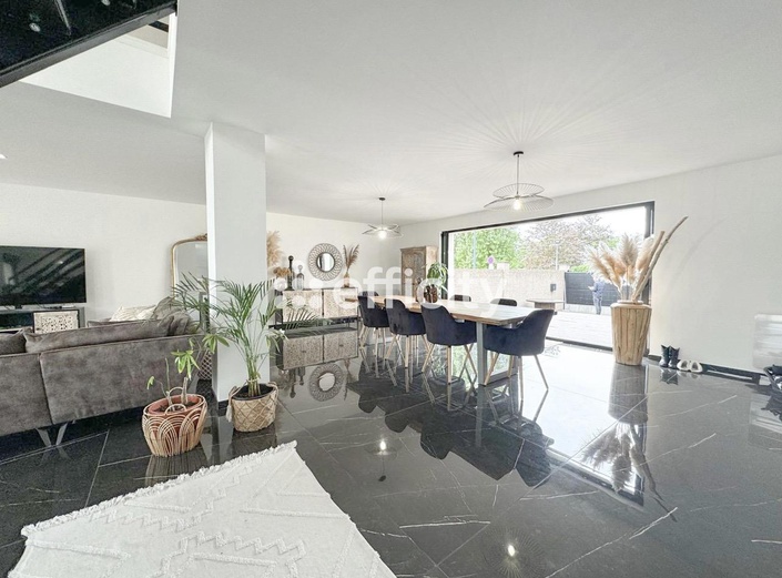 maison 7 pièces - 212m2 à Hénin-Beaumont (62110)