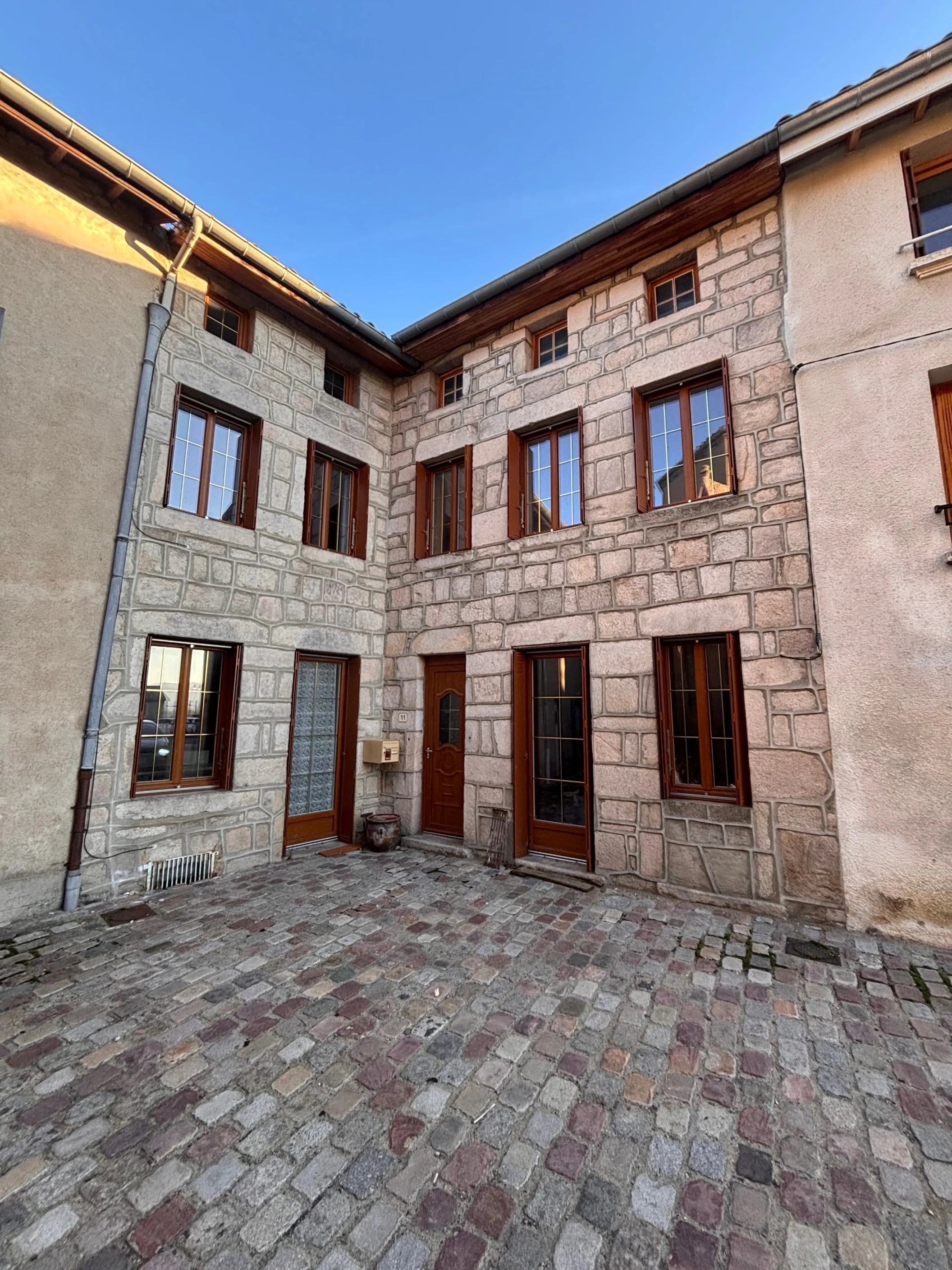 maison 6 pièces - 200m2 à Périgneux (42380)
