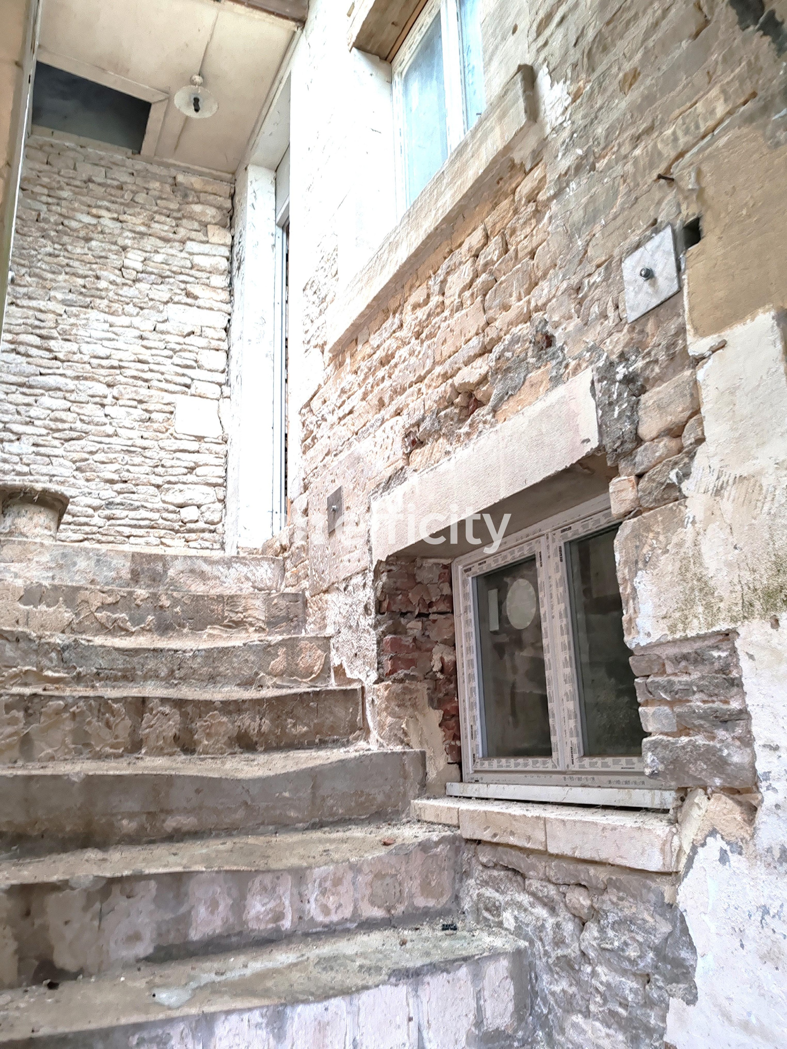 Achat immobilier Maison 10 pièces  338m2 à Bernières-sur-Mer (14990) - Photo n°5