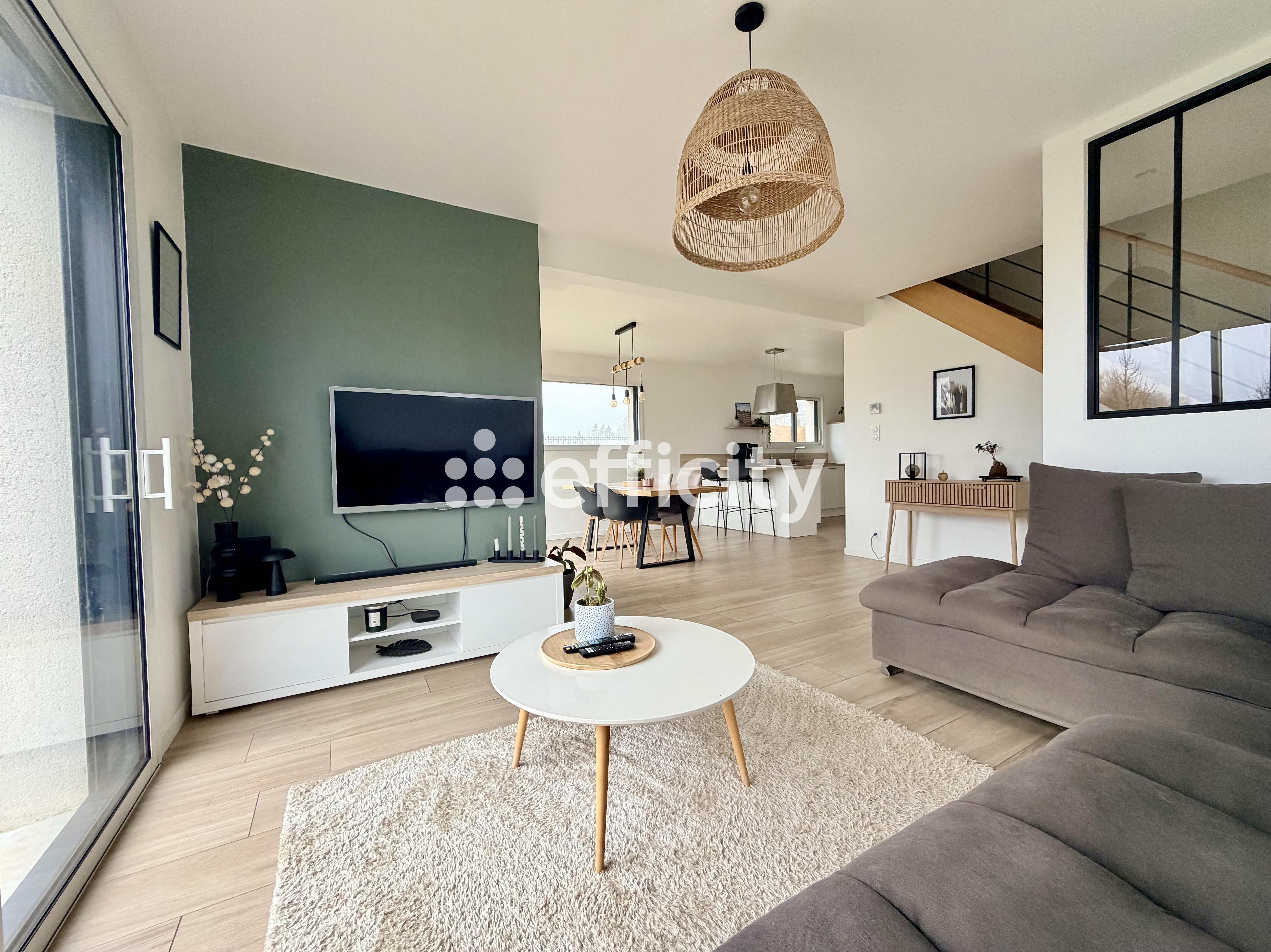 Achat immobilier Maison 6 pièces  101m2 à Châteaugiron (35410) - Photo n°1