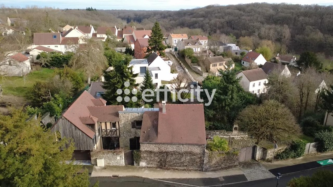 Achat immobilier Maison 7 pièces  200m2 à Guyancourt (78280) - Photo n°1