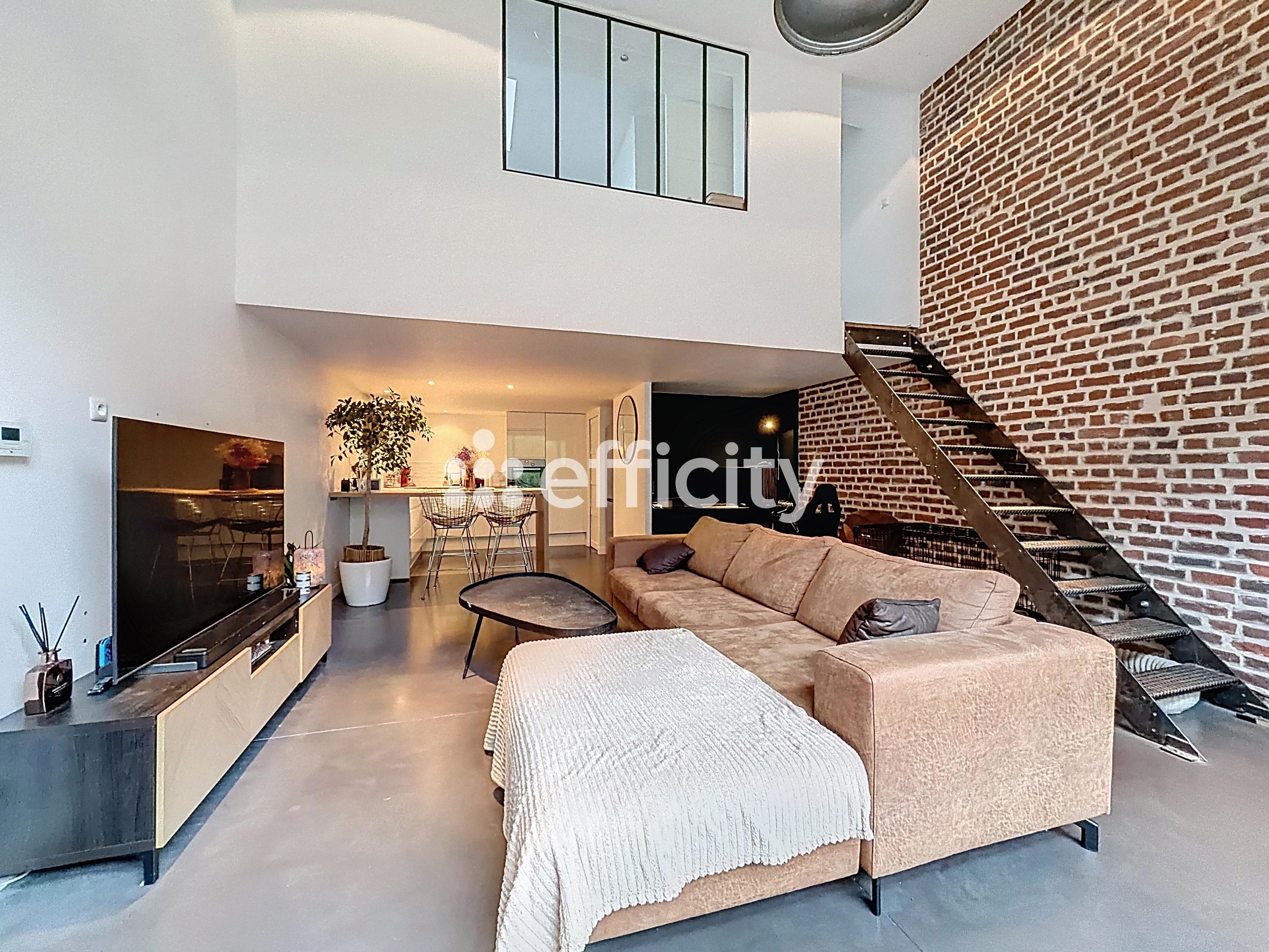 Achat immobilier Loft 2 pièces  71m2 à Roubaix (59100) - Photo n°1