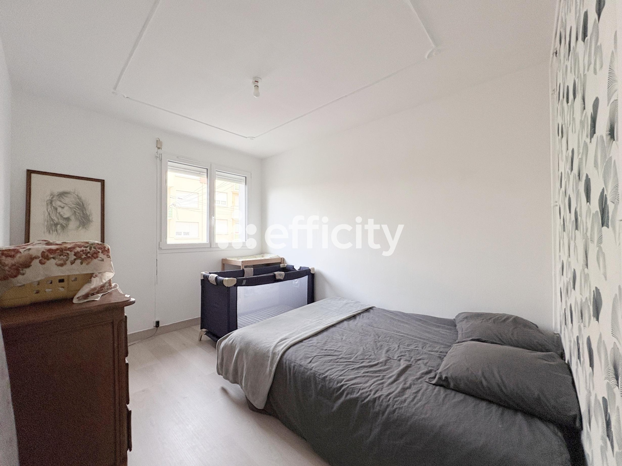 Achat immobilier Appartement 5 pièces  100m2 à Saint-Lô (50000) - Photo n°8