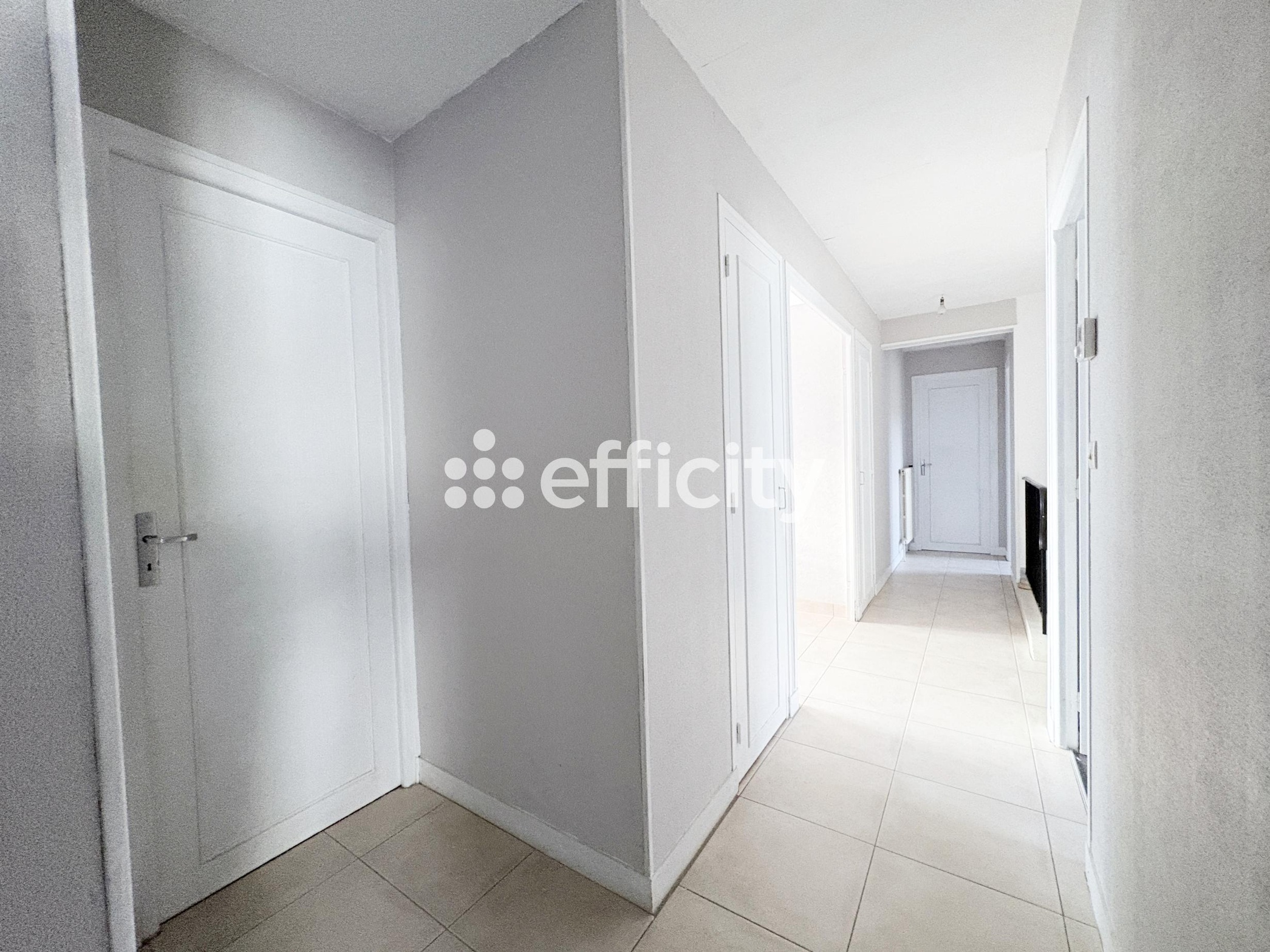 Achat immobilier Appartement 5 pièces  100m2 à Saint-Lô (50000) - Photo n°6