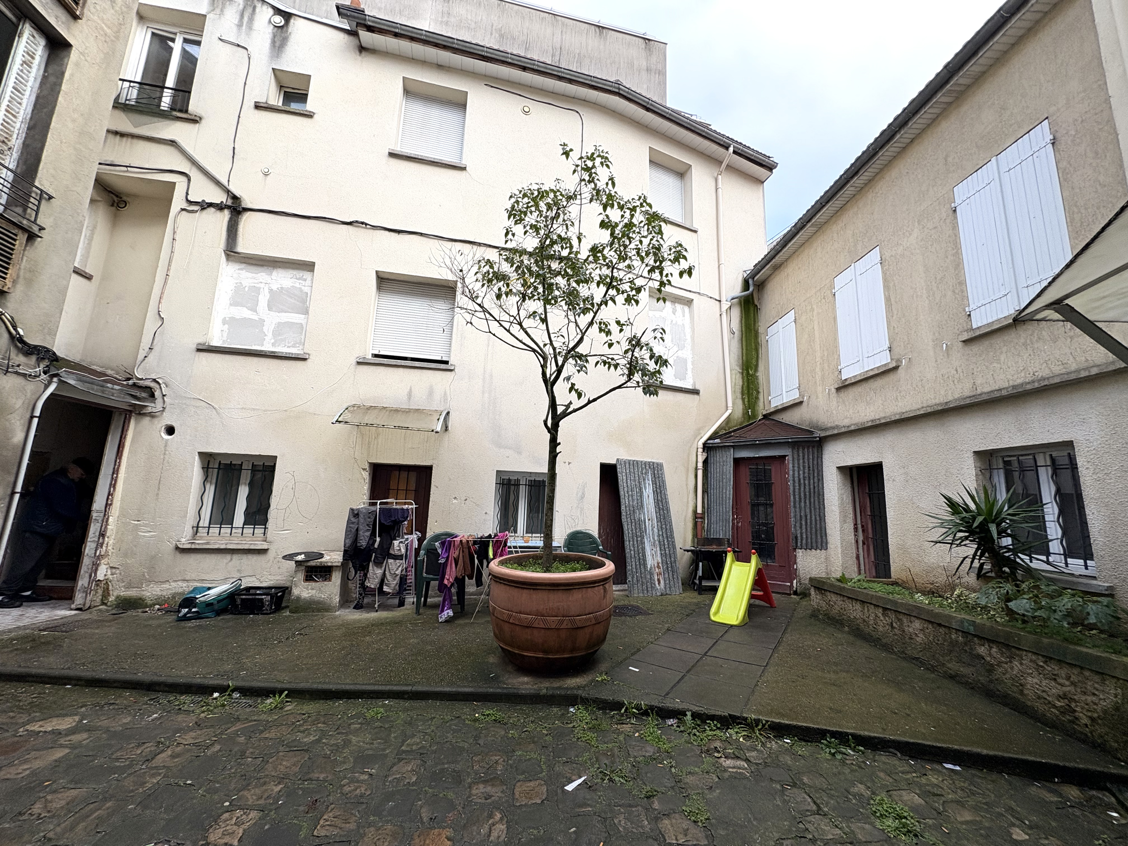 immeuble  - 242m2 à Villejuif (94800)