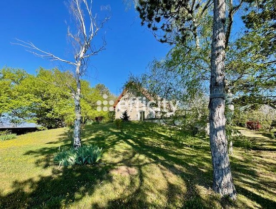 Achat immobilier Maison 7 pièces  184m2 à Saint-Maurice-l'Exil (38550) - Photo n°1