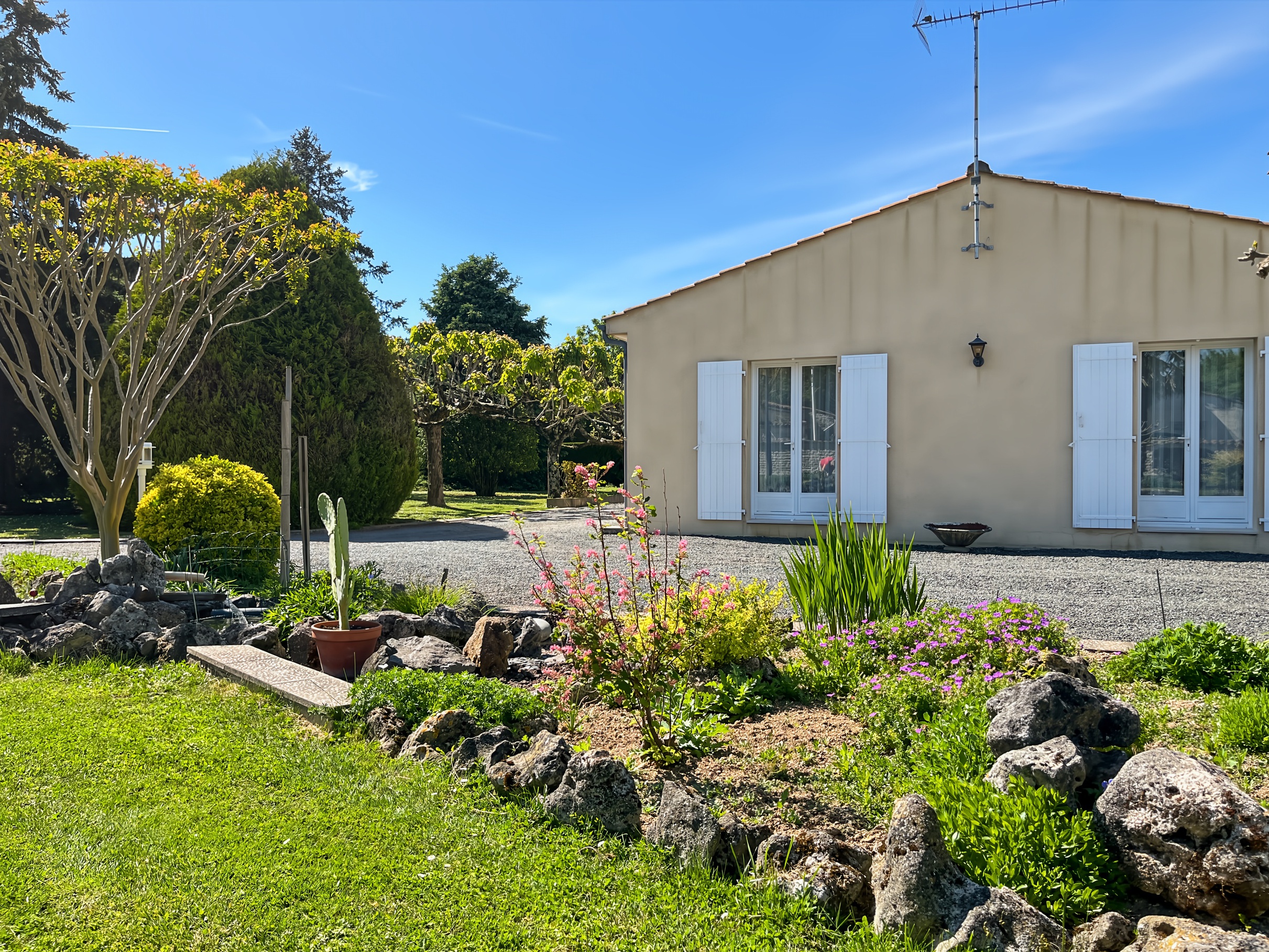 Achat immobilier Maison 5 pièces  140m2 à Louzignac (17160) - Photo n°21
