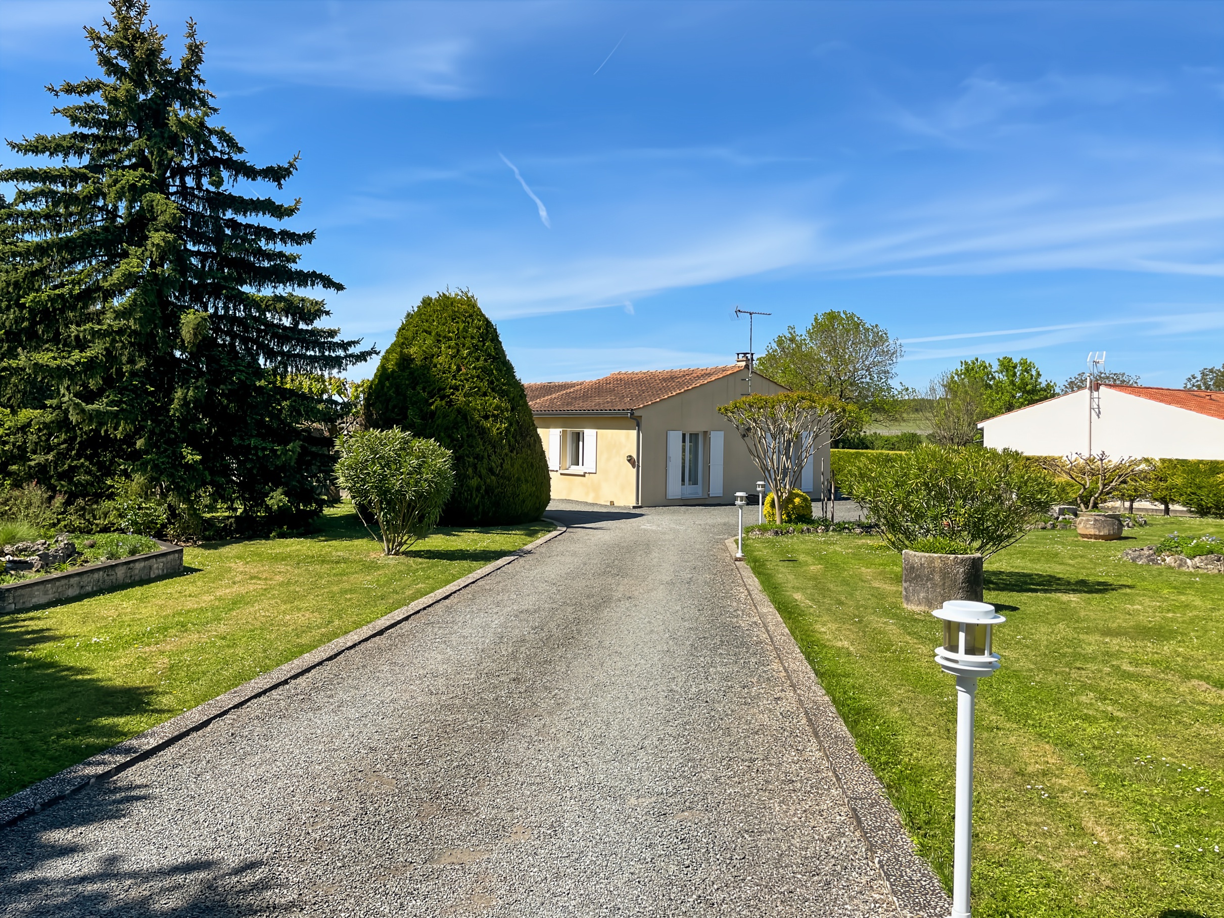Achat immobilier Maison 5 pièces  140m2 à Louzignac (17160) - Photo n°24